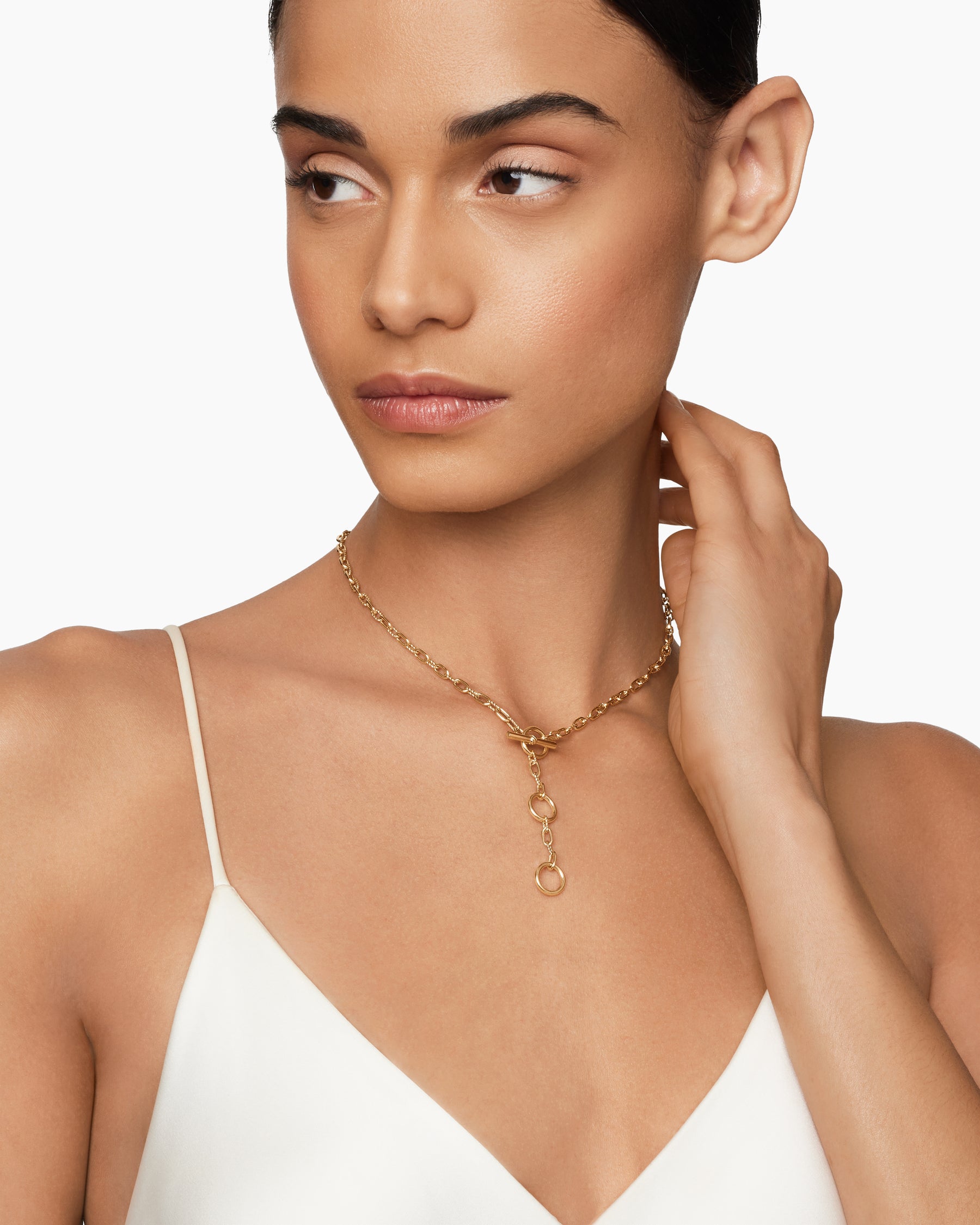 Alternative view of DY Madison Three Ring Chain Necklace in 18K Yellow Gold, 3mm