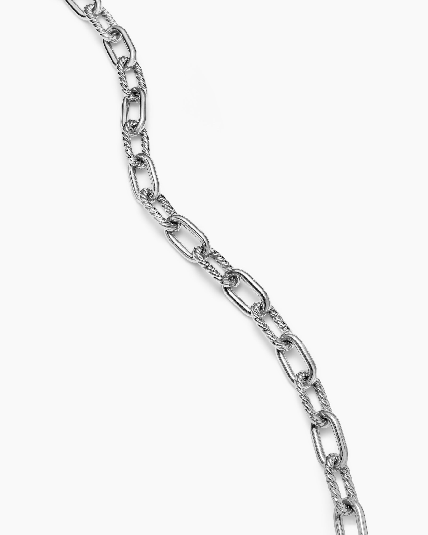 DY Madison Toggle Chain Necklace in Sterling Silver with 18K Yellow Gold, 11mm - Image 4