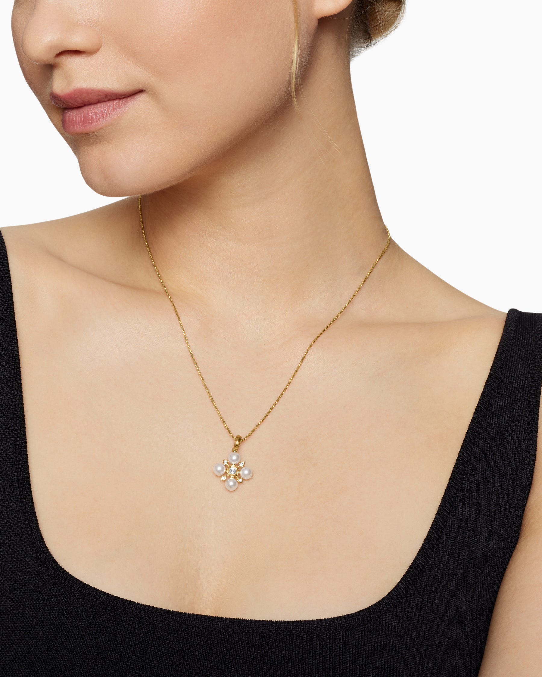 Alternative view of Renaissance Pearl Necklace in 18K Yellow Gold with Pearls and Diamonds, 20mm