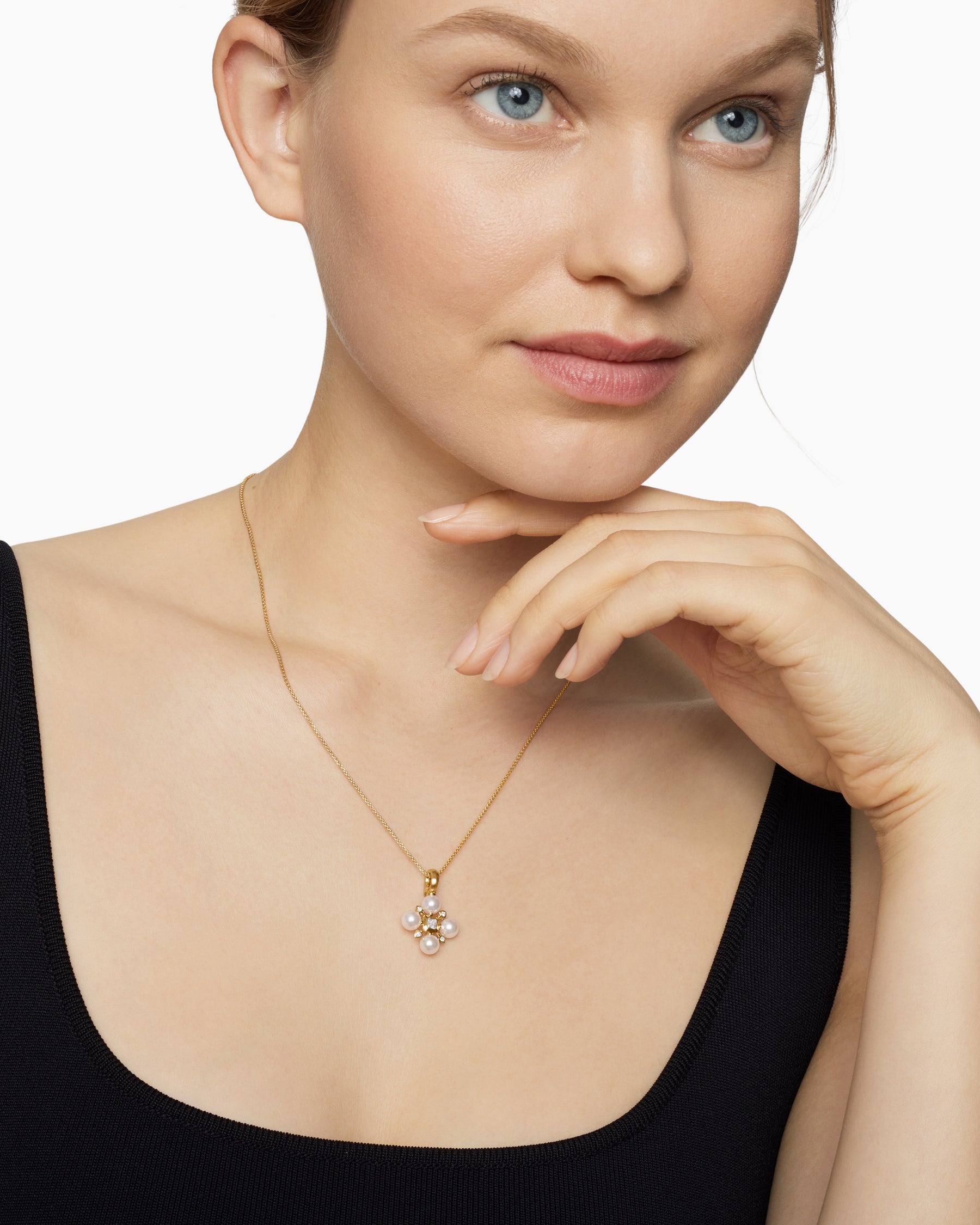 Renaissance Pearl Necklace in 18K Yellow Gold with Pearls and Diamonds, 20mm - Image 6