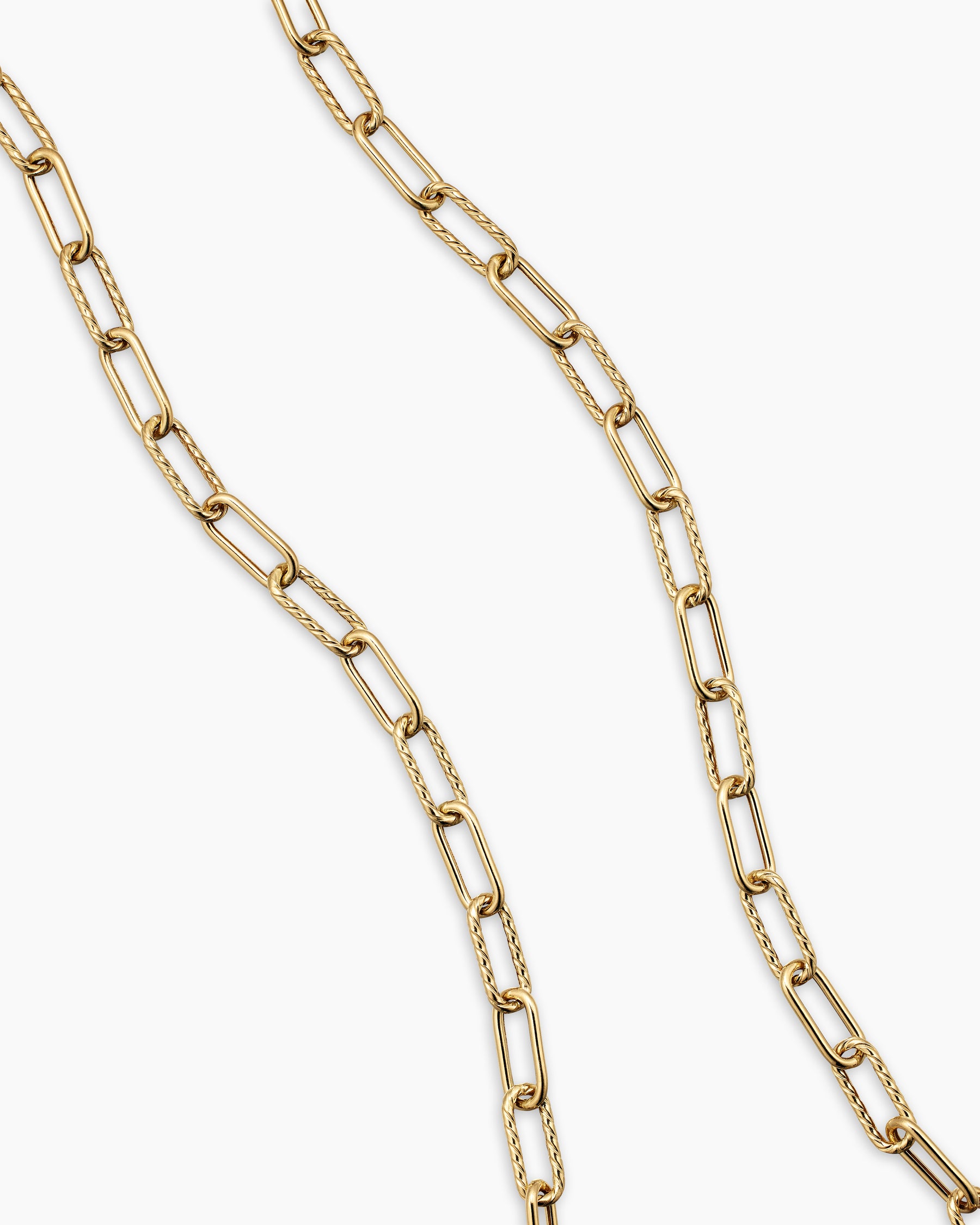 DY Madison Chain Necklace in 18K Yellow Gold, 4mm - Image 3