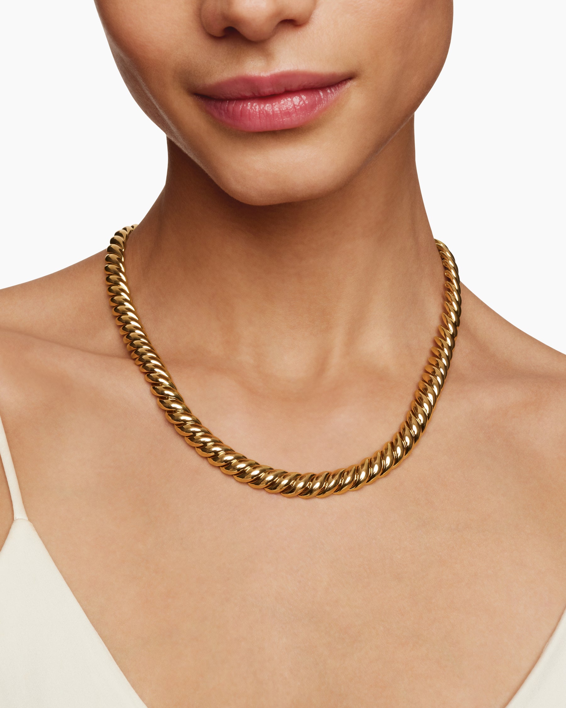 Sculpted Cable Necklace in 18K Yellow Gold, 8.5mm - Image 7