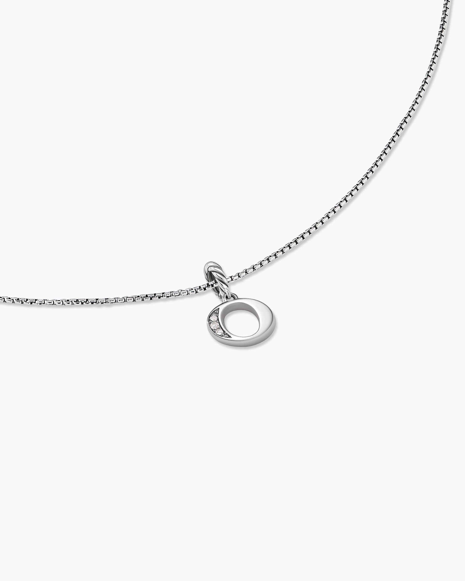 Pavé Initial Pendant Necklace in Sterling Silver with Diamond O - Image 5