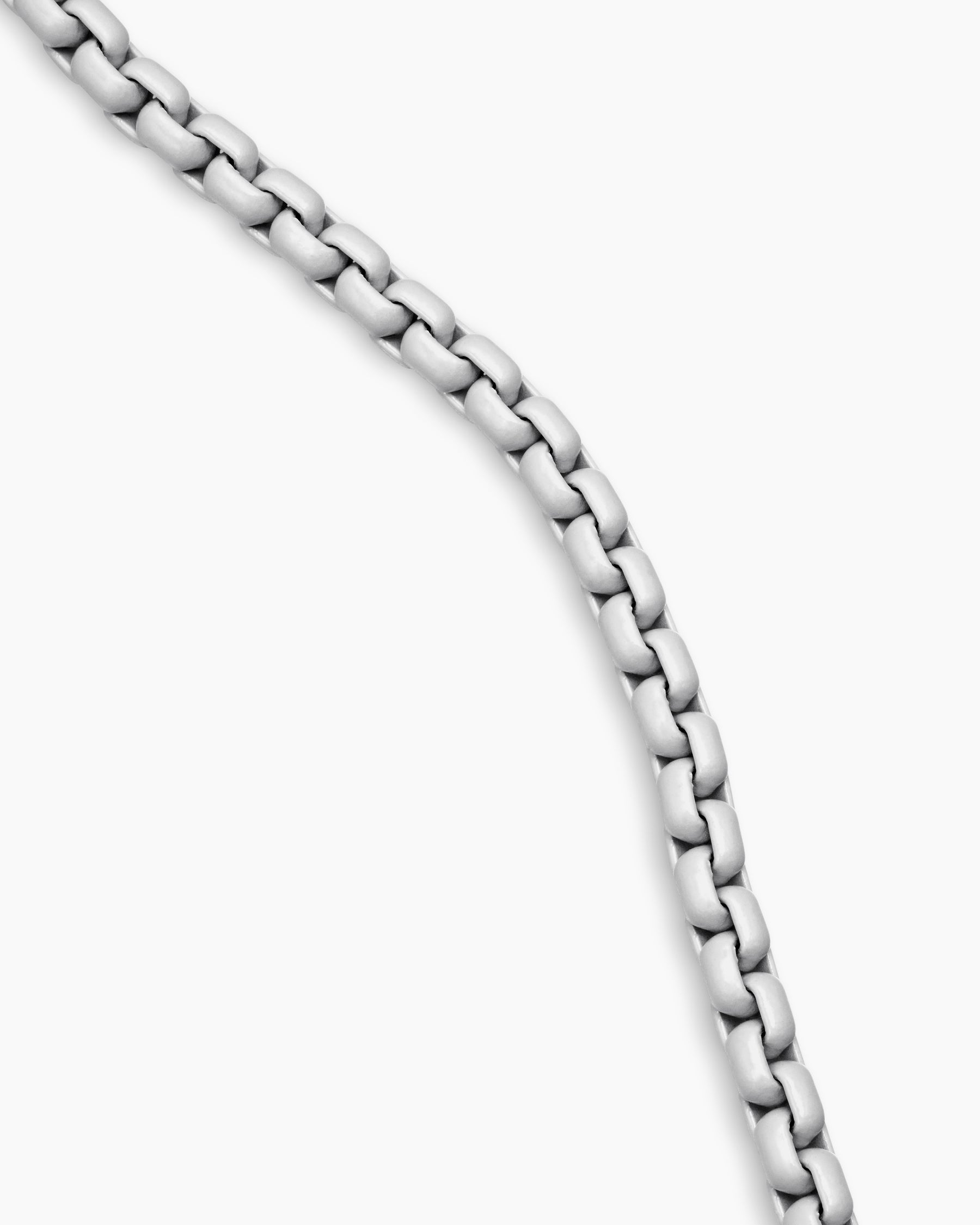 DY Bel Aire Color Box Chain Necklace in White Acrylic with 14K Yellow Gold, 2.7mm - Image 3