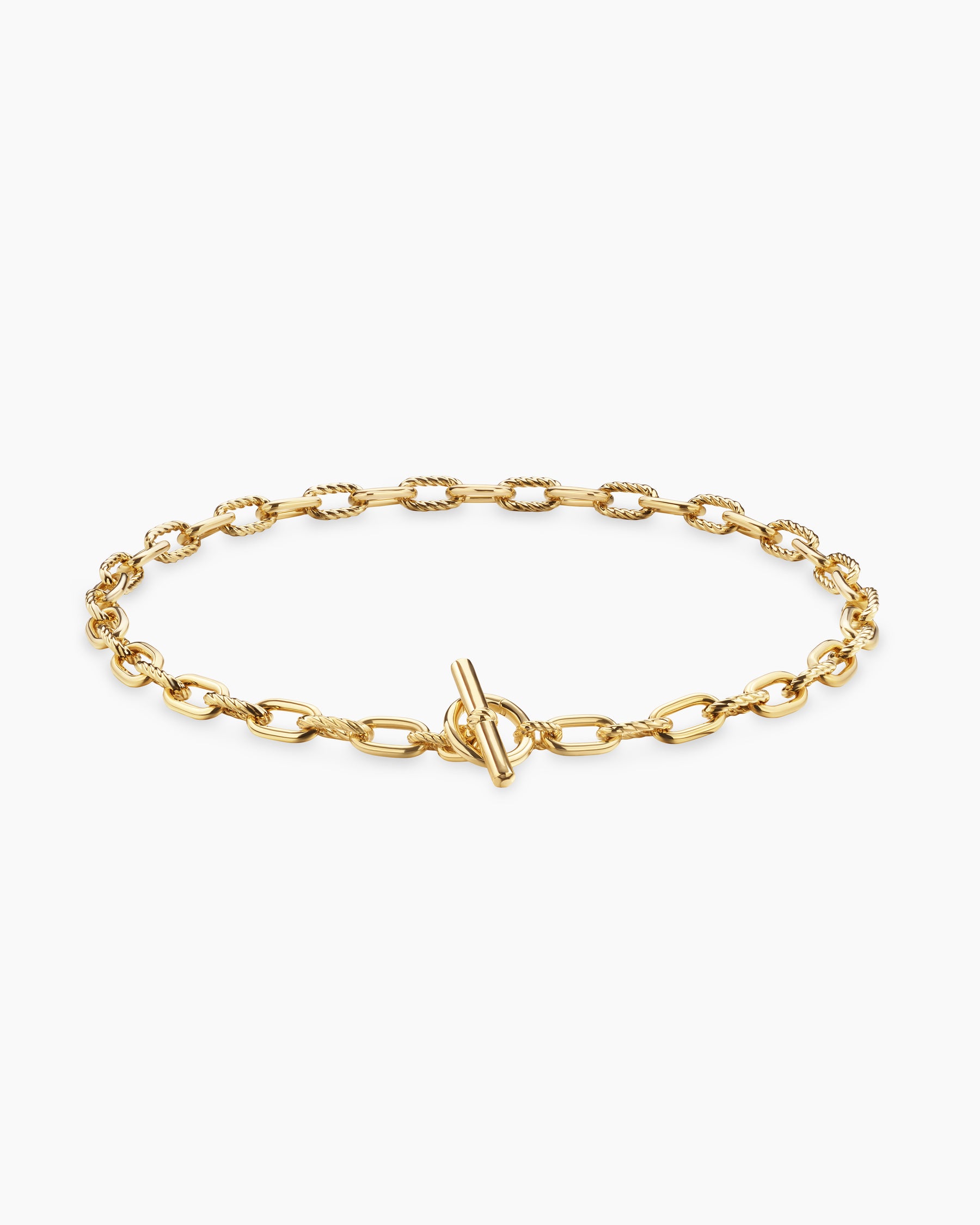 DY Madison Toggle Chain Necklace in 18K Yellow Gold, 8.5mm - Image 3