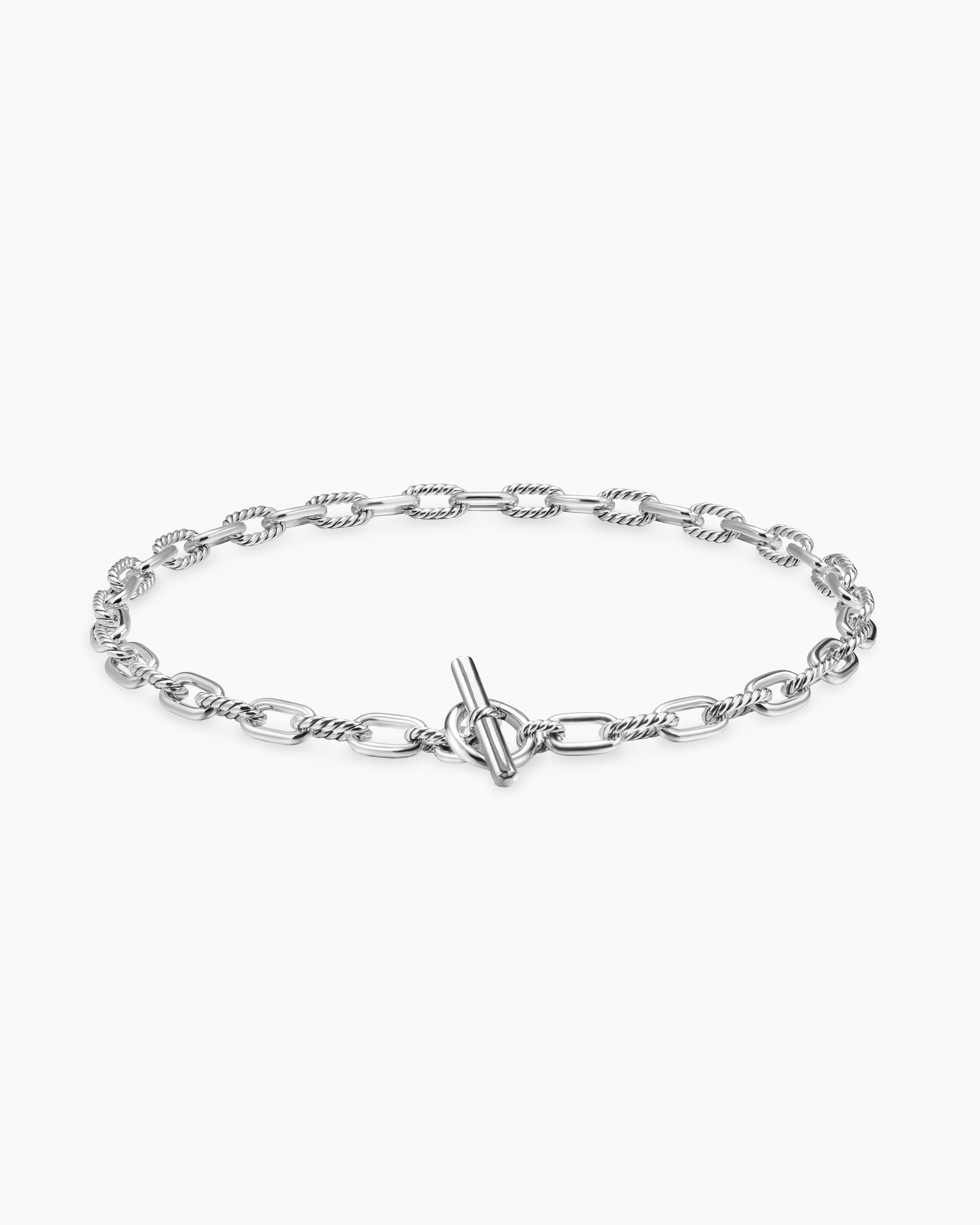 DY Madison Toggle Chain Necklace in Sterling Silver, 8.5mm - Image 3