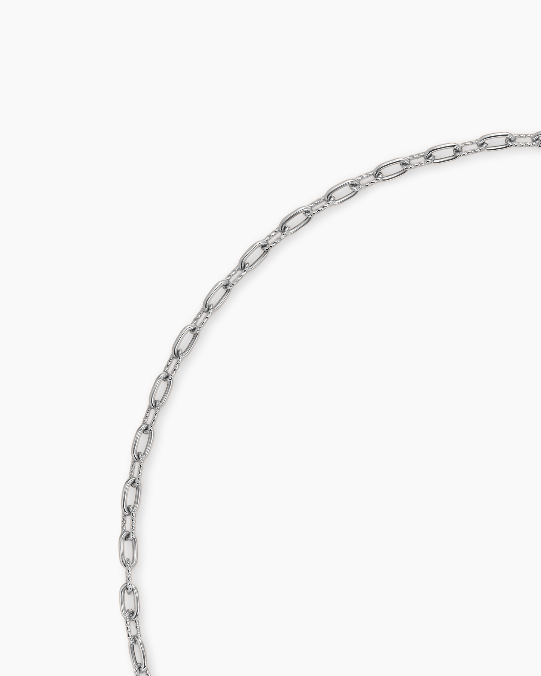 DY Madison Toggle Chain Necklace in Sterling Silver with 18K Yellow Gold, 3mm - Image 4