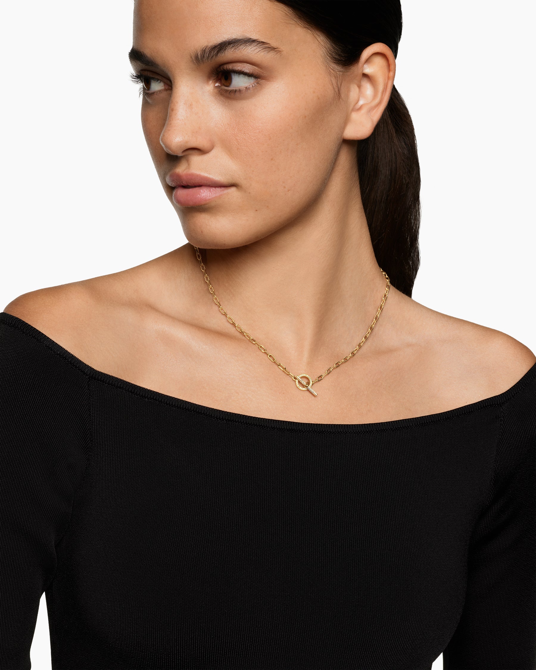 Alternative view of DY Madison Pavé Diamond Toggle Chain Necklace in 18K Yellow Gold, 3mm