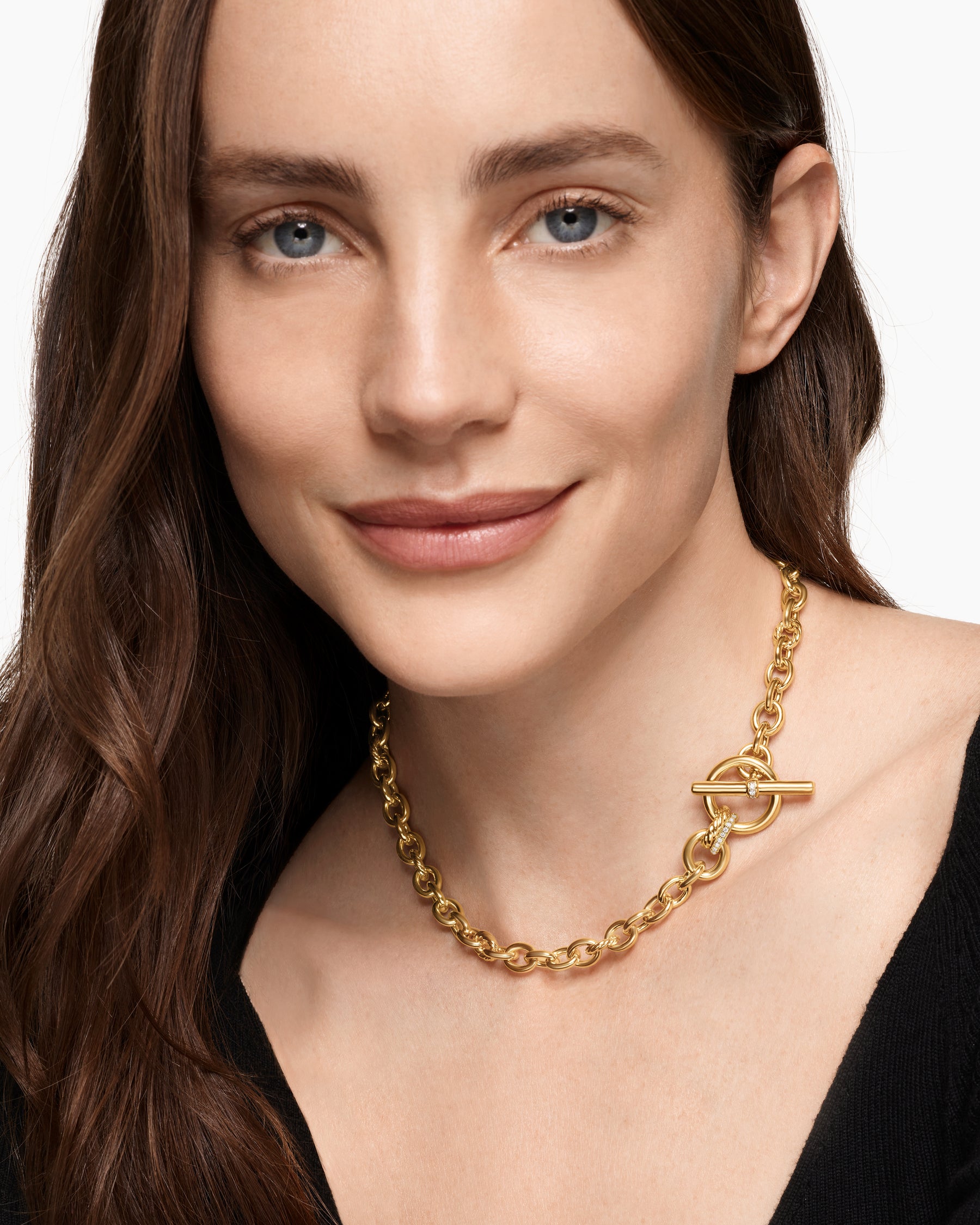 Alternative view of DY Mercer Toggle Chain Necklace in 18K Yellow Gold with Diamonds, 8mm
