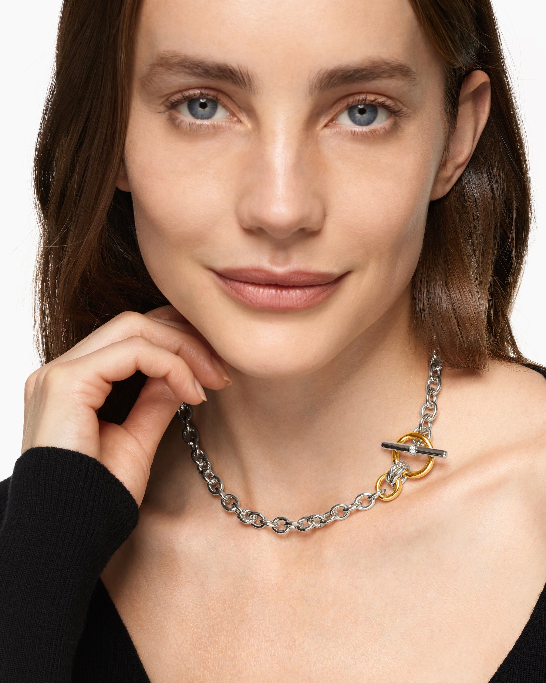 Alternative view of DY Mercer Toggle Chain Necklace in Sterling Silver with 18K Yellow Gold and Diamonds, 8mm
