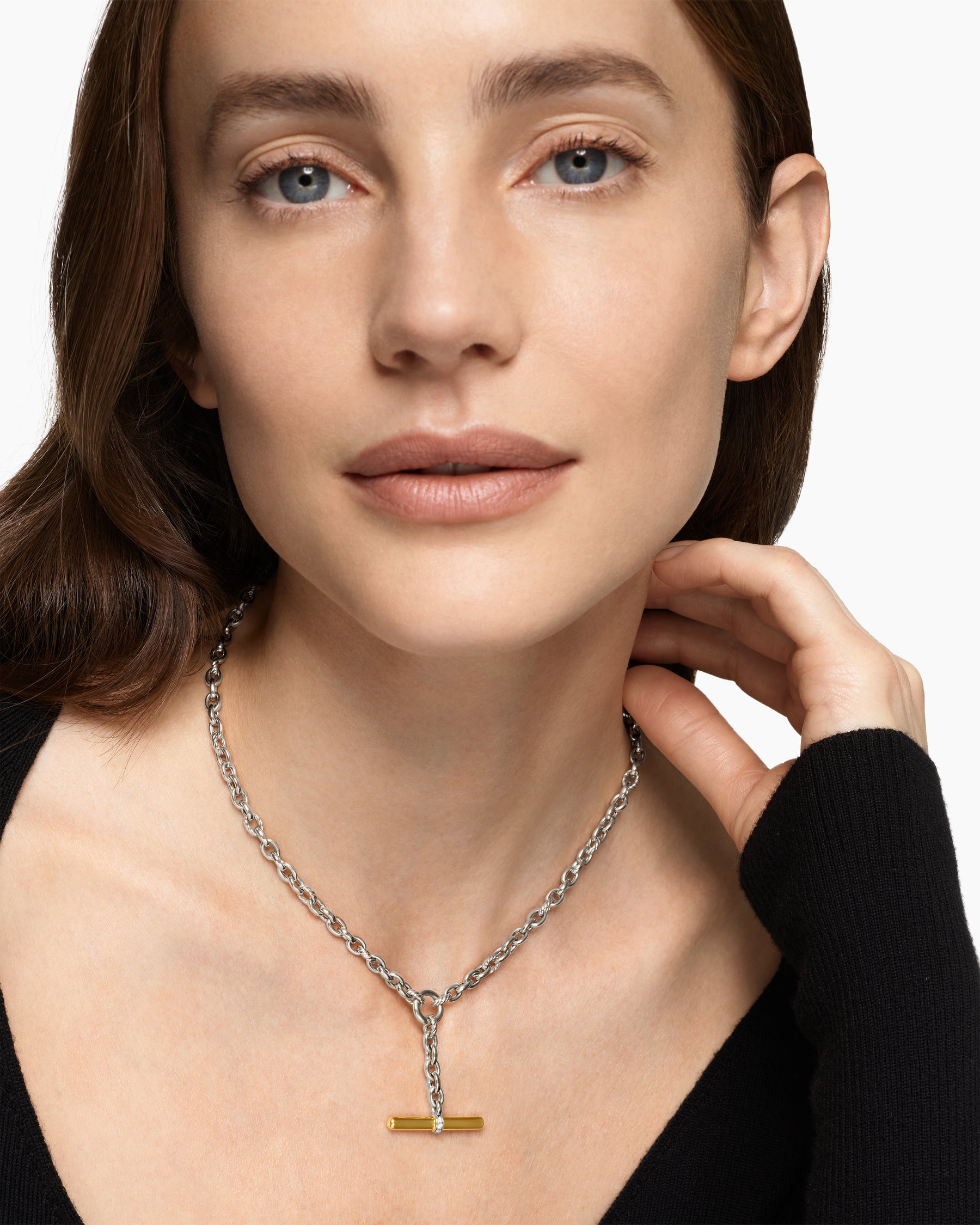 Alternative view of DY Mercer Petite Toggle Chain Necklace in Sterling Silver with 18K Yellow Gold and Diamonds, 4.5mm