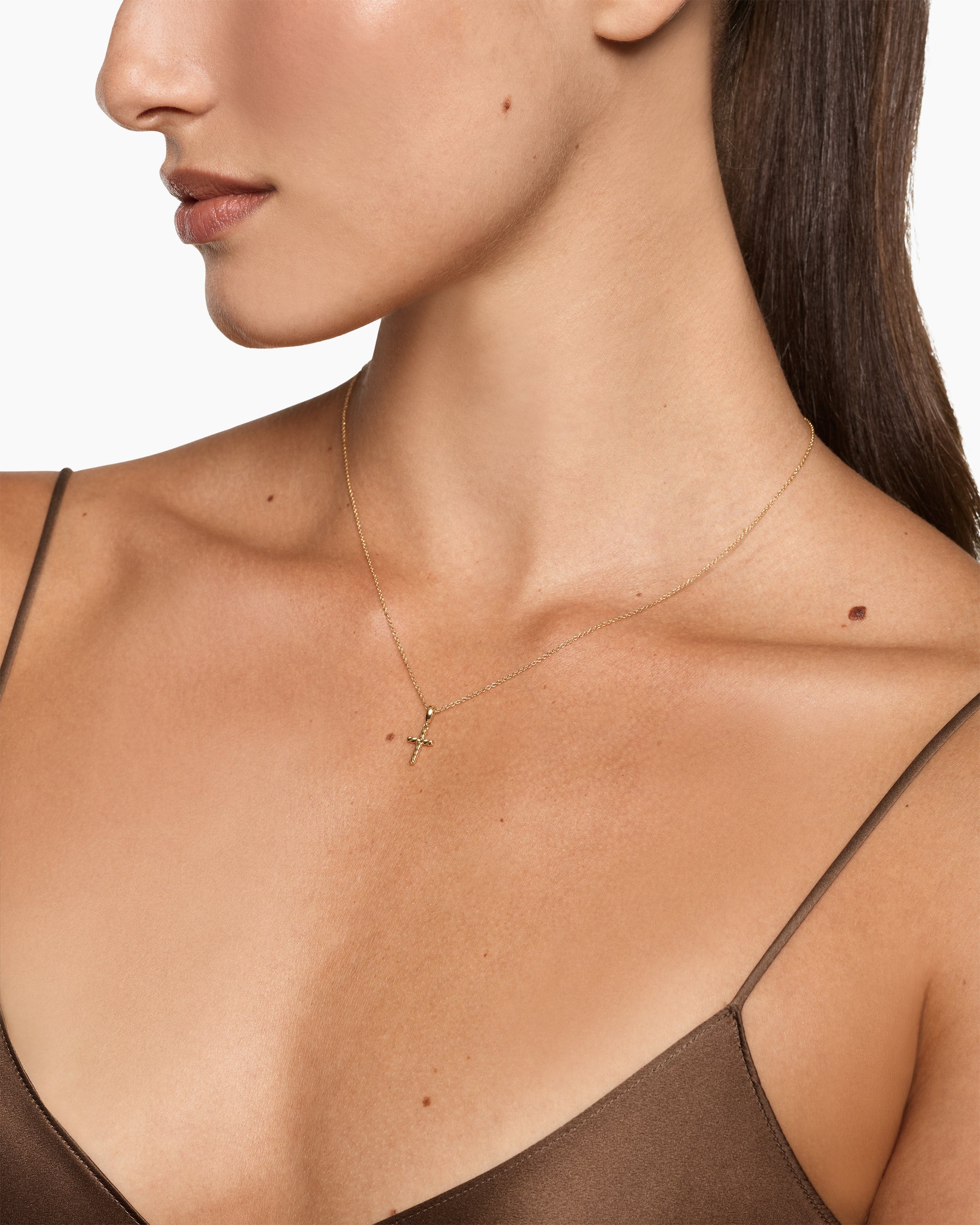 Alternative view of Cable Cross Pendant Necklace in 18K Yellow Gold, 17.5mm