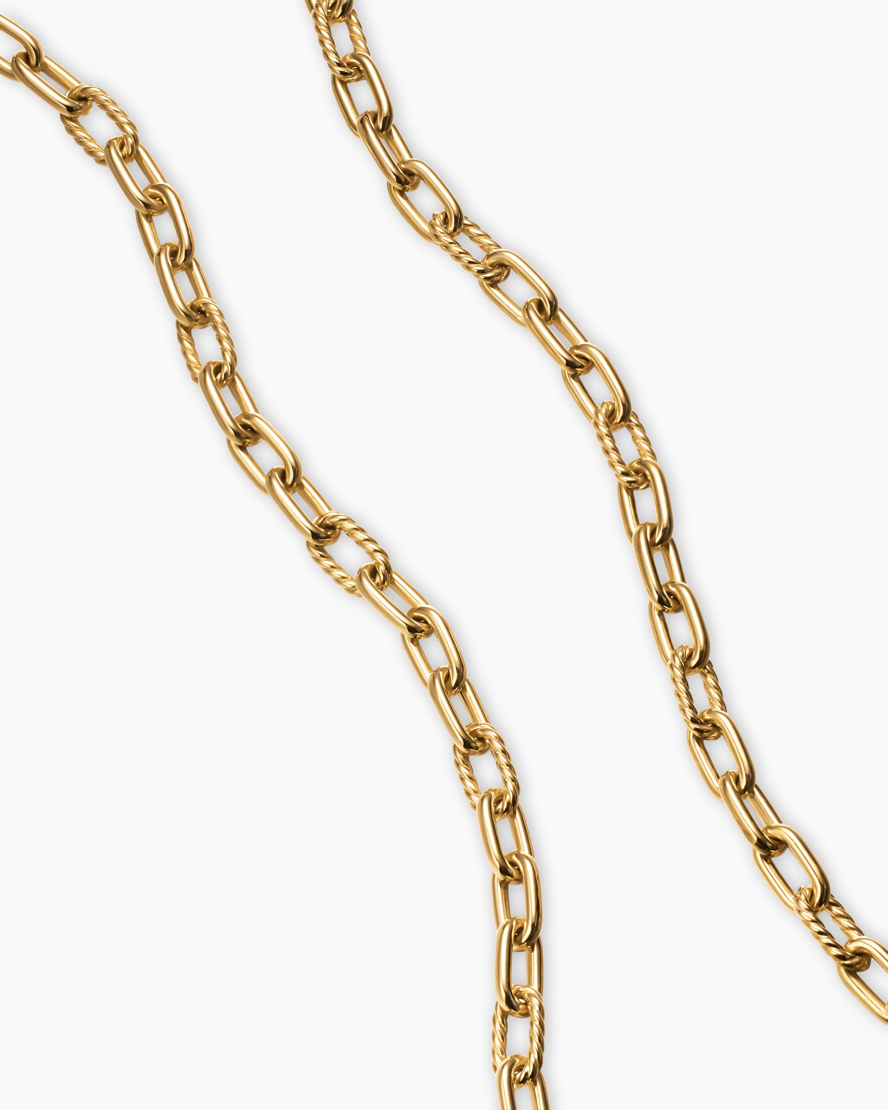 DY Madison Chain Necklace in 18K Yellow Gold, 6mm - Image 3