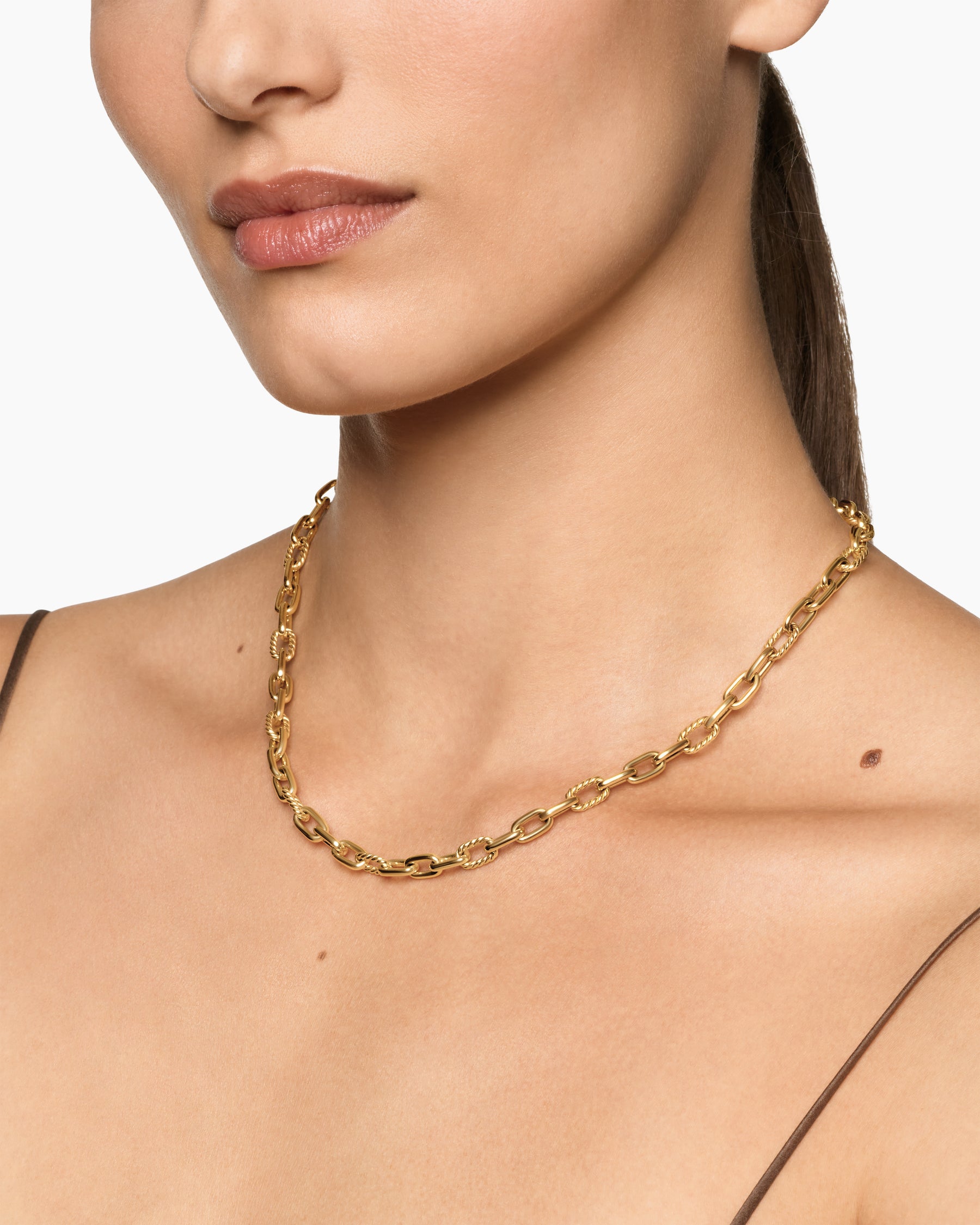 Alternative view of DY Madison Chain Necklace in 18K Yellow Gold, 6mm