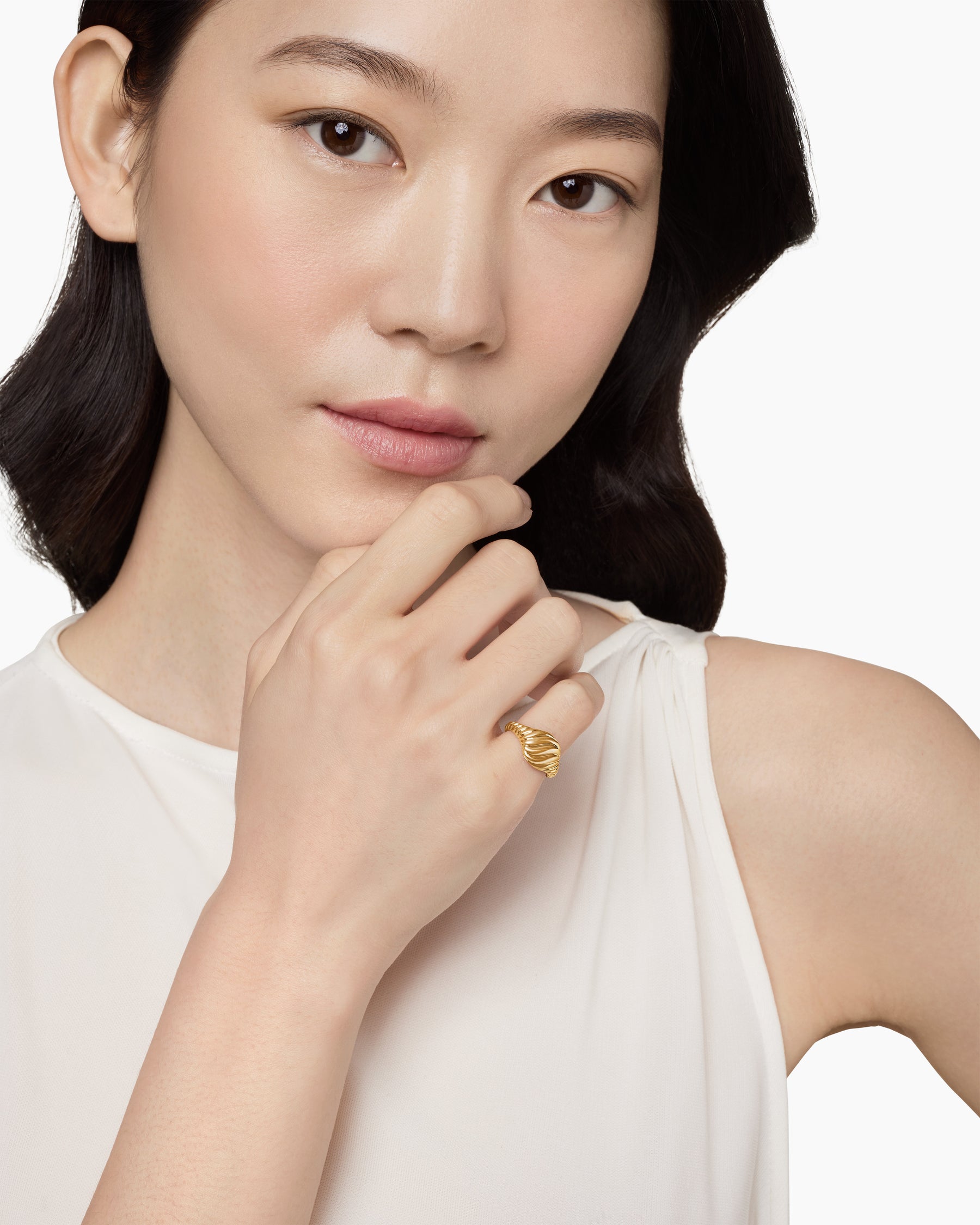 Sculpted Cable Pinky Ring in 18K Yellow Gold, 10mm - Image 7