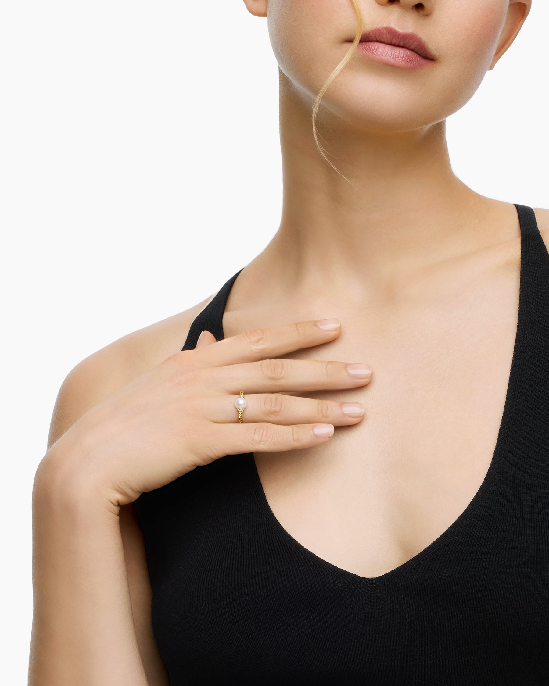 Alternative view of Petite Solari Station Ring in 18K Yellow Gold with Pearl and Diamonds, 2.3mm
