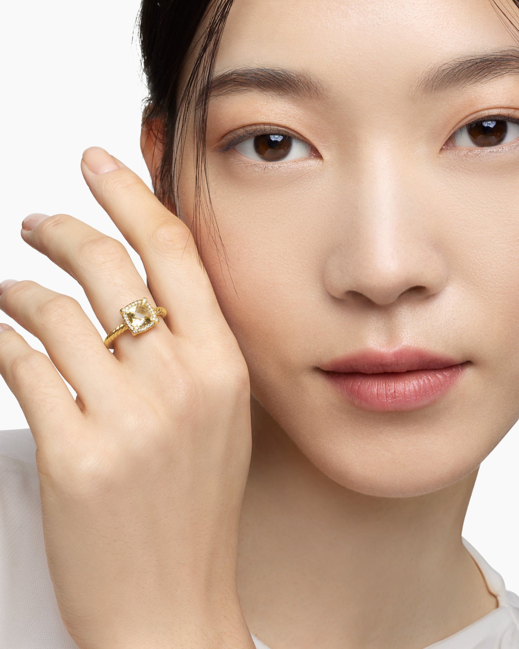 Petite Chatelaine Pavé Bezel Ring in 18K Yellow Gold with Champagne Citrine and Diamonds, 7mm - Image 7