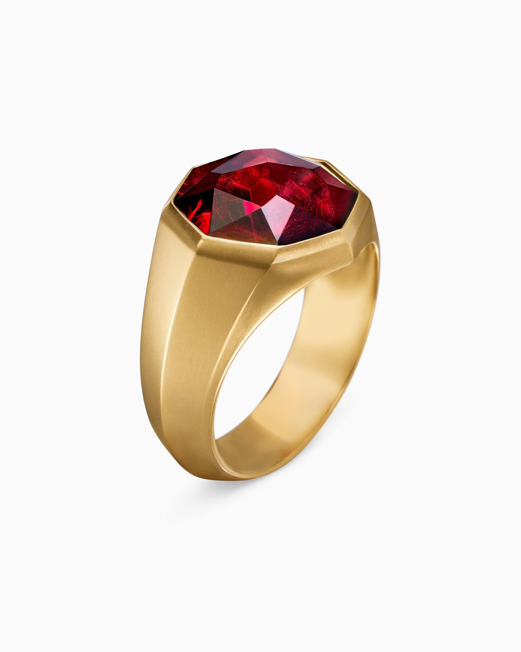 Faceted Signet Ring in 18K Yellow Gold with Garnet, 17.3mm - Image 3