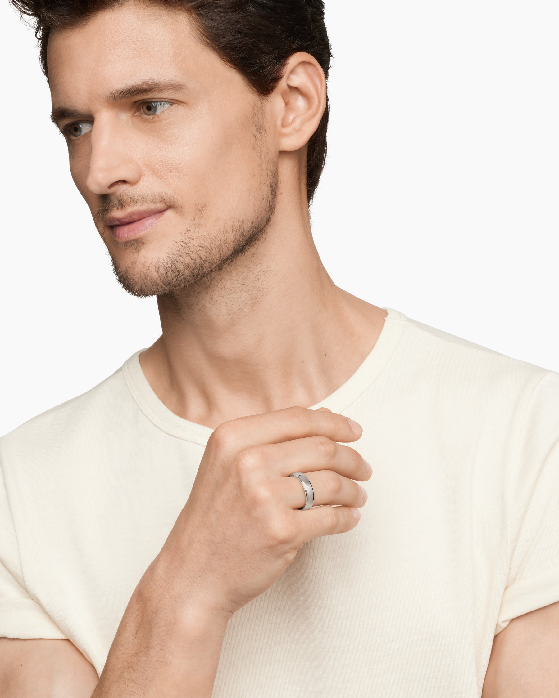 Alternative view of DY Classic Band Ring in Platinum, 6mm