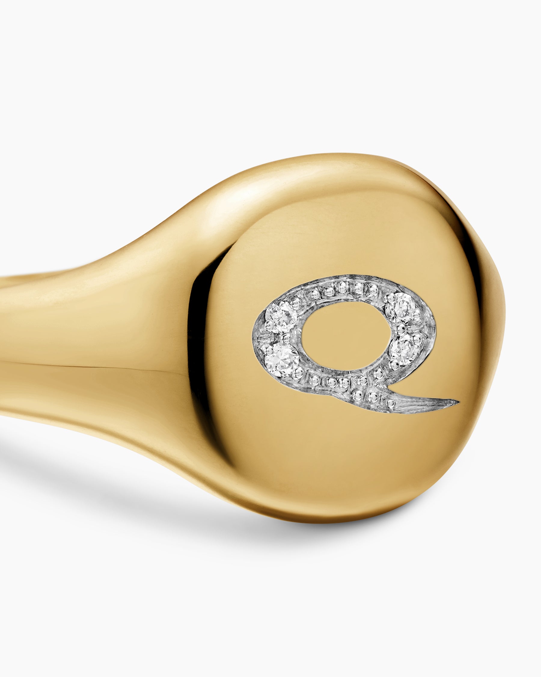 DY Initial Pinky Ring in 18K Yellow Gold with Diamond Q, 9.8mm - Image 5