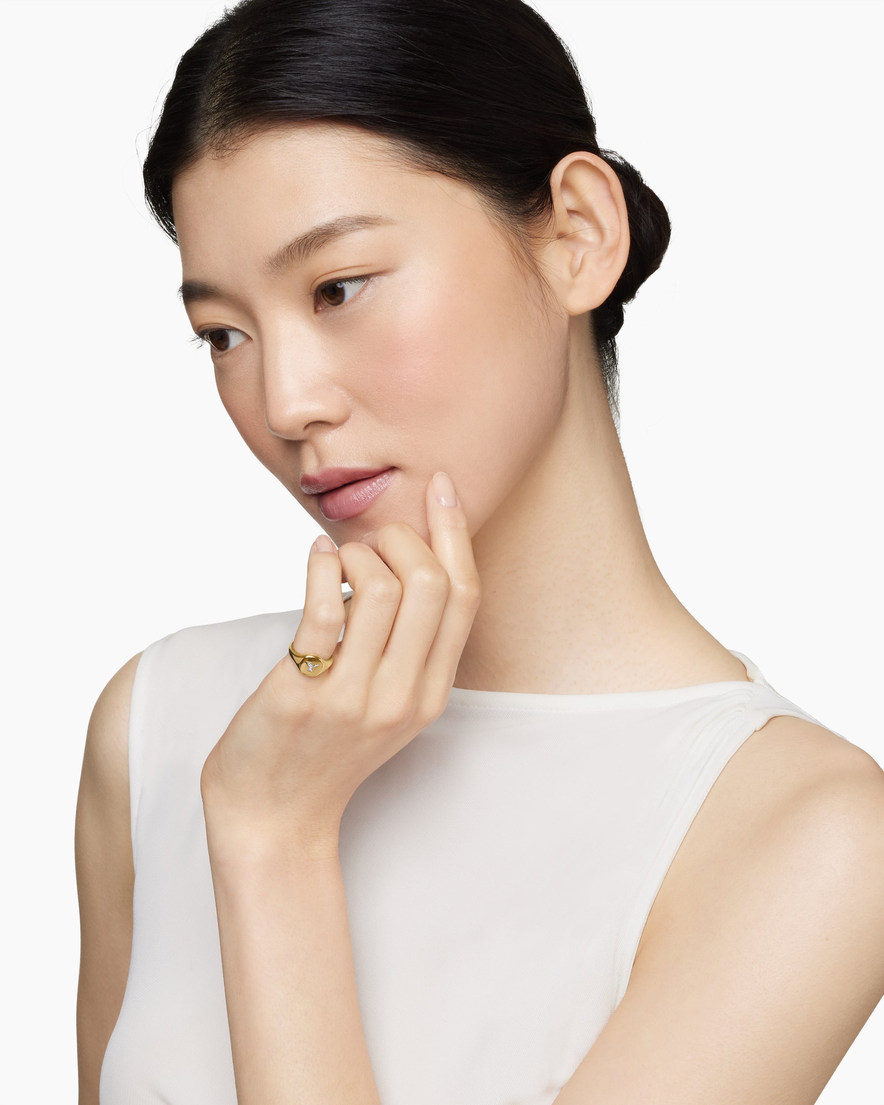 Alternative view of DY Initial Pinky Ring in 18K Yellow Gold with Diamond Y, 9.8mm