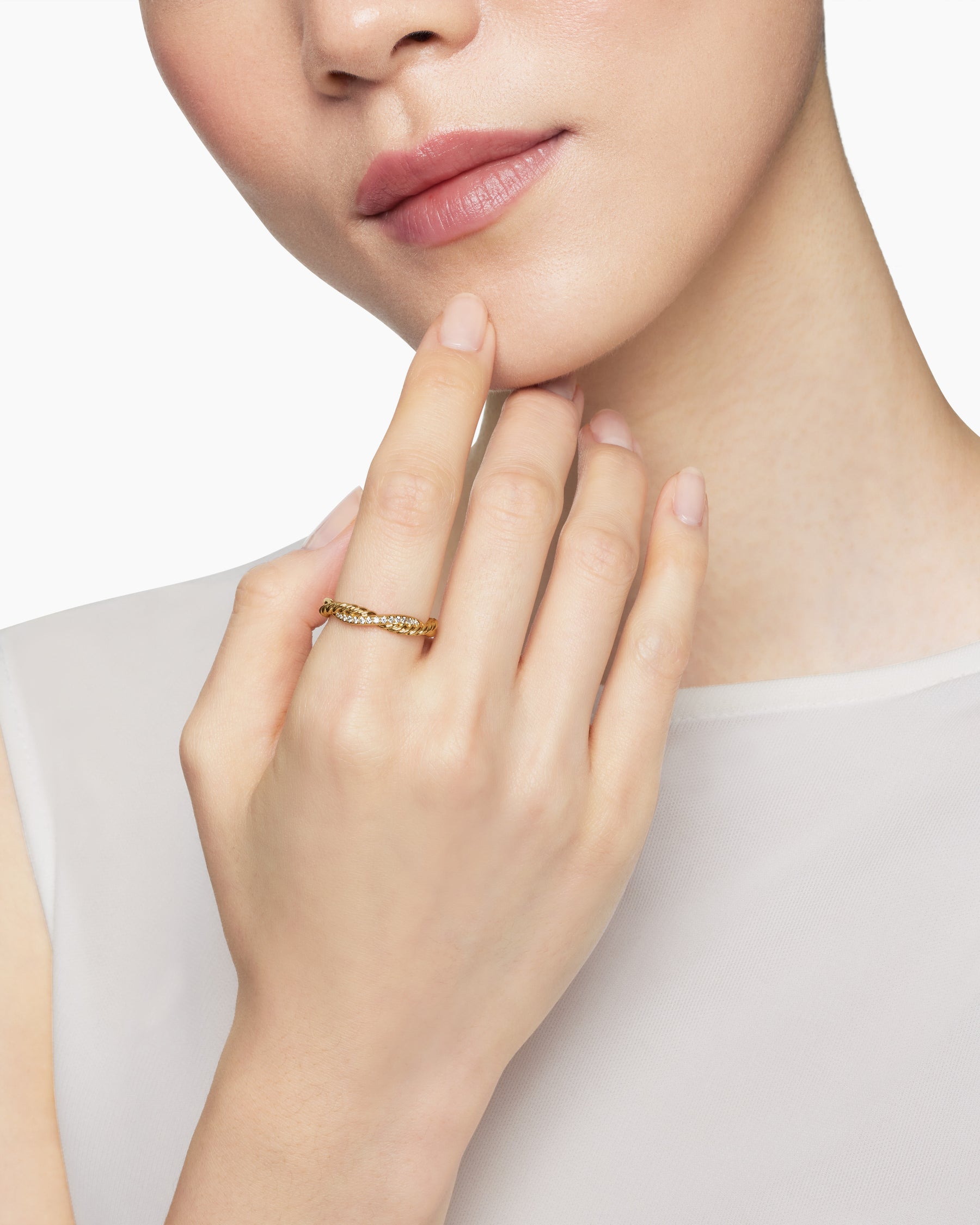 Petite Infinity Band Ring in 18K Yellow Gold with Diamonds, 4mm - Image 7