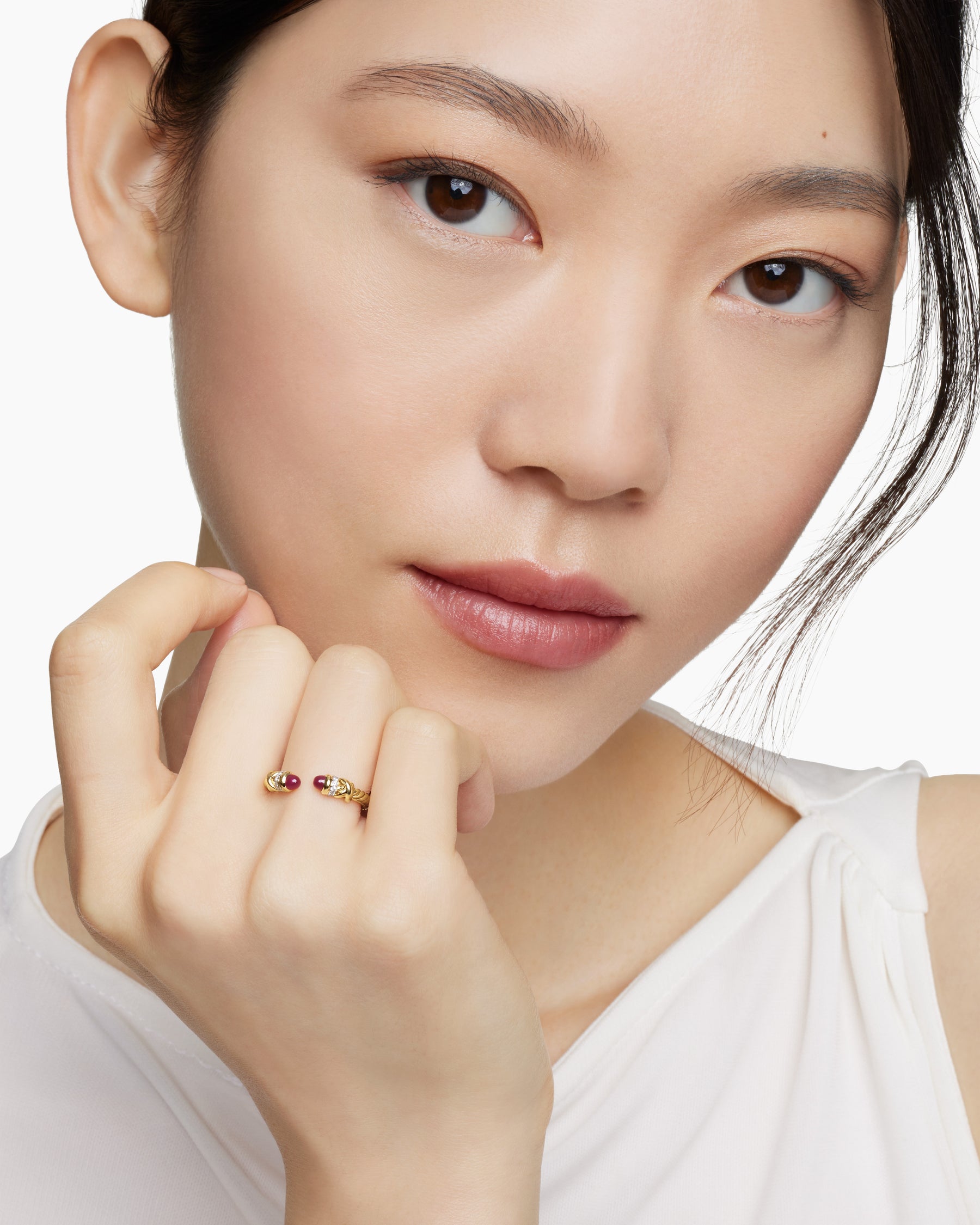 Petite Helena Ring in 18K Yellow Gold with Rubies and Diamonds, 2.5mm - Image 8