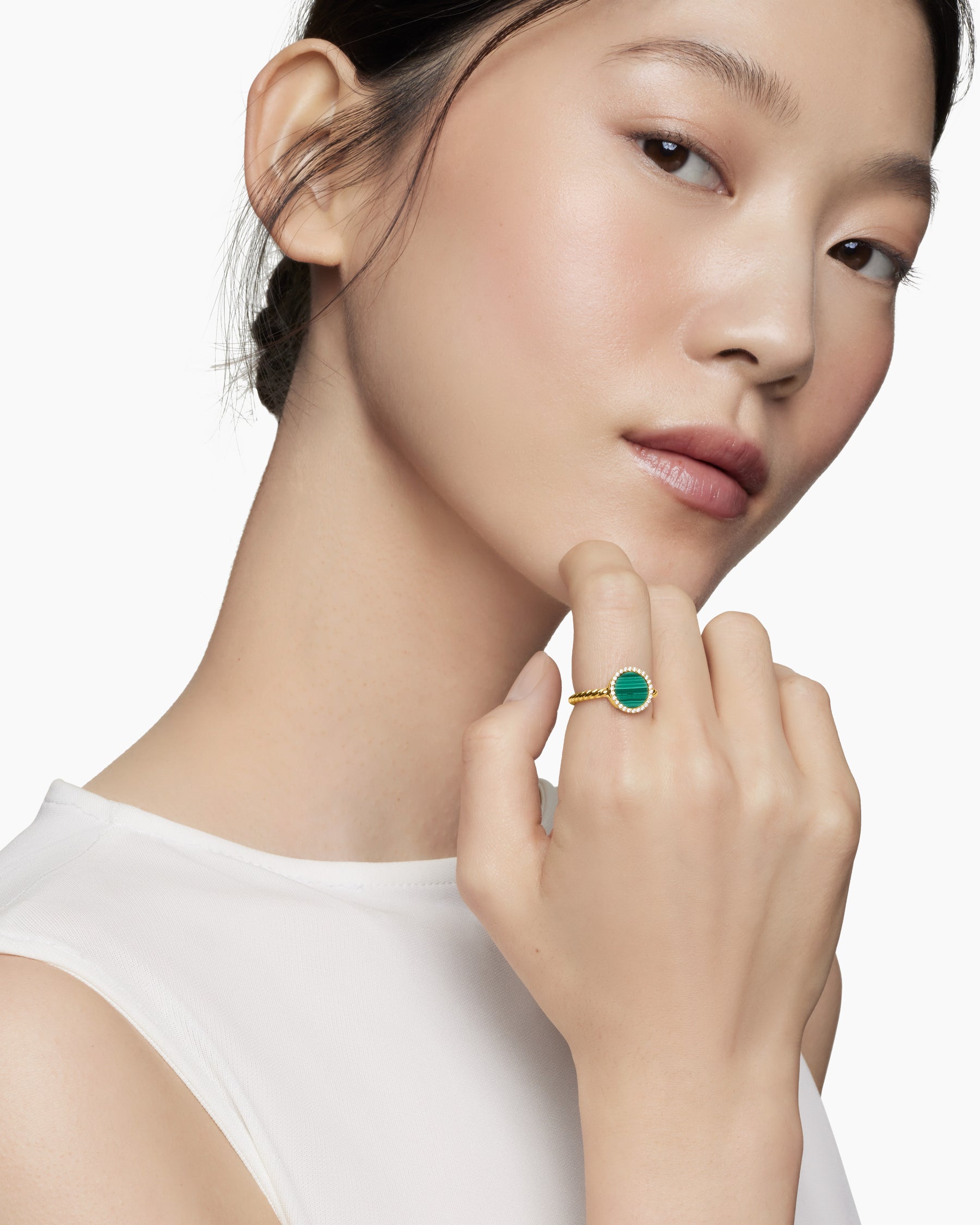 Alternative view of Petite DY Elements Ring in 18K Yellow Gold with Malachite and Diamonds, 11.3mm