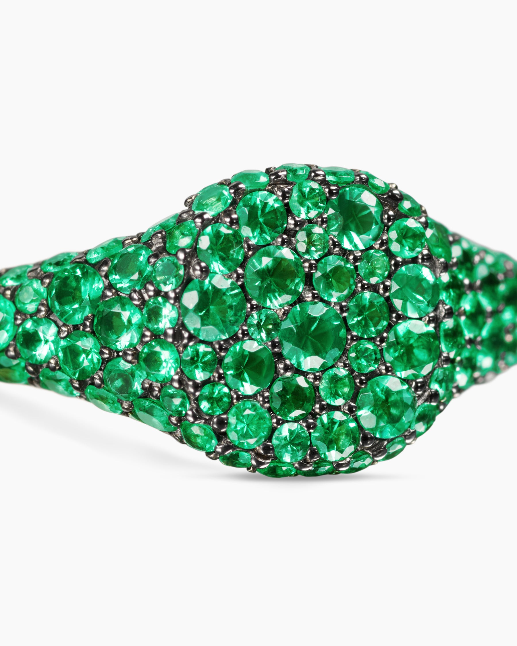 Petite Pavé Pinky Ring in 18K Yellow Gold with Emeralds, 7mm - Image 5
