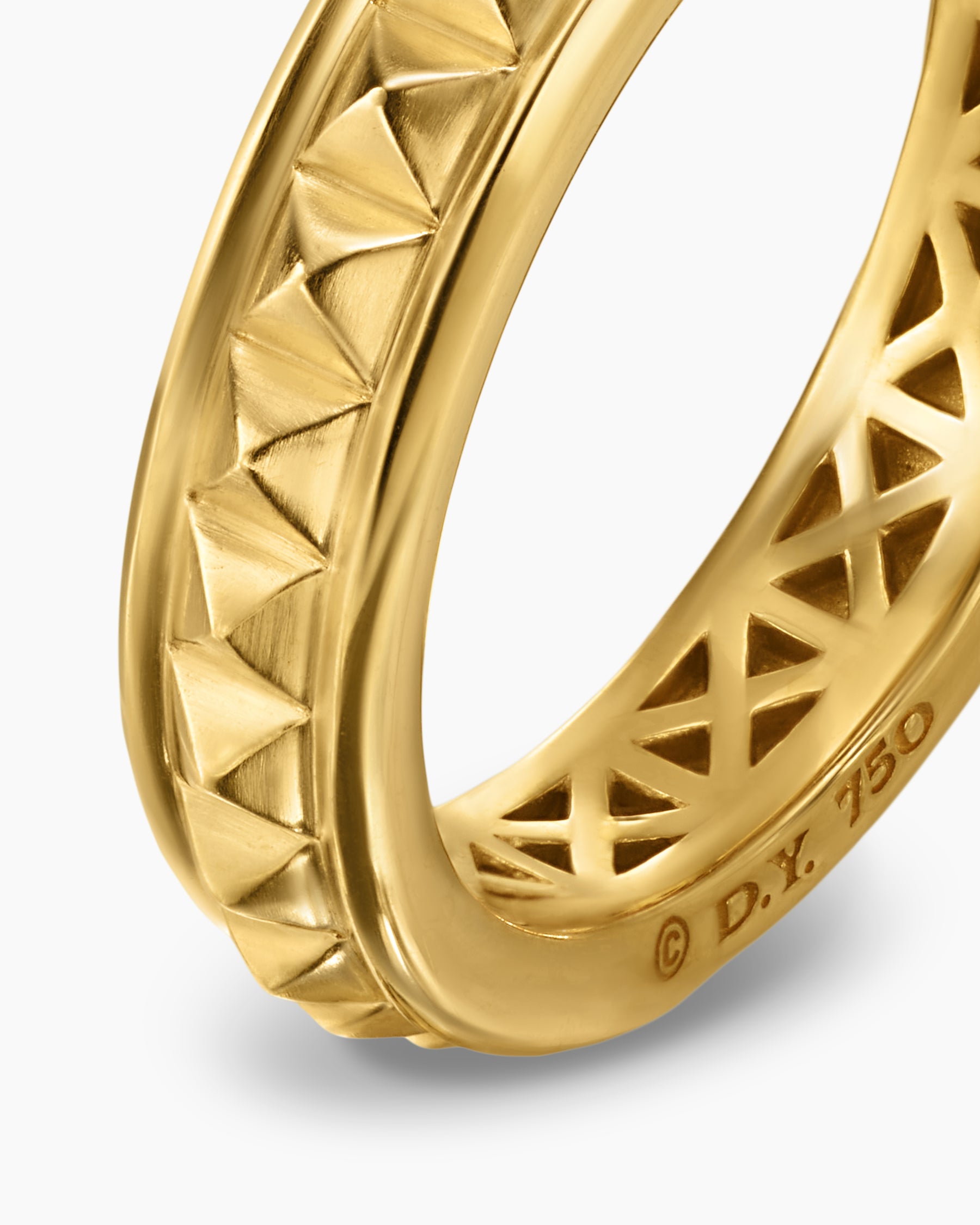 Pyramid Band Ring in 18K Yellow Gold, 4mm - Image 6