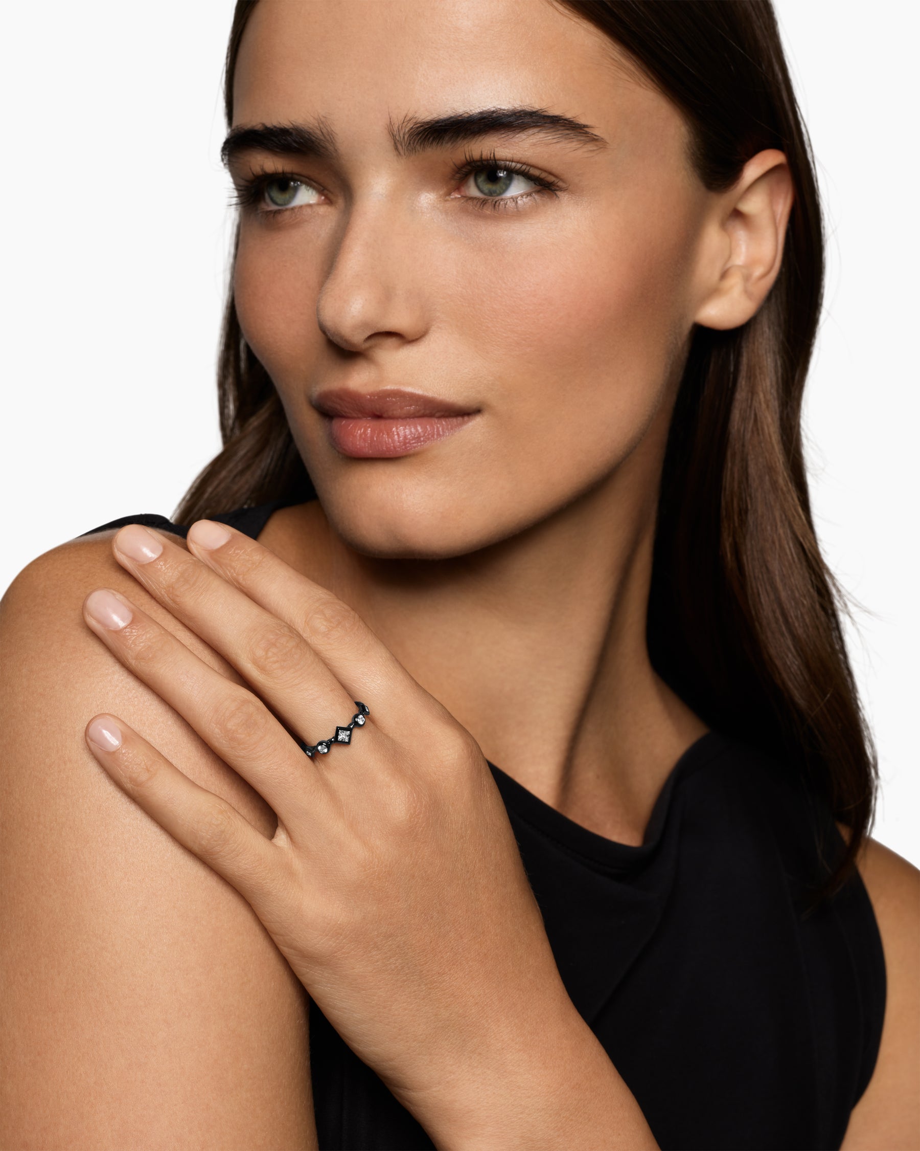 Alternative view of Cable Band Ring in Black Titanium with Diamonds, 1.7mm