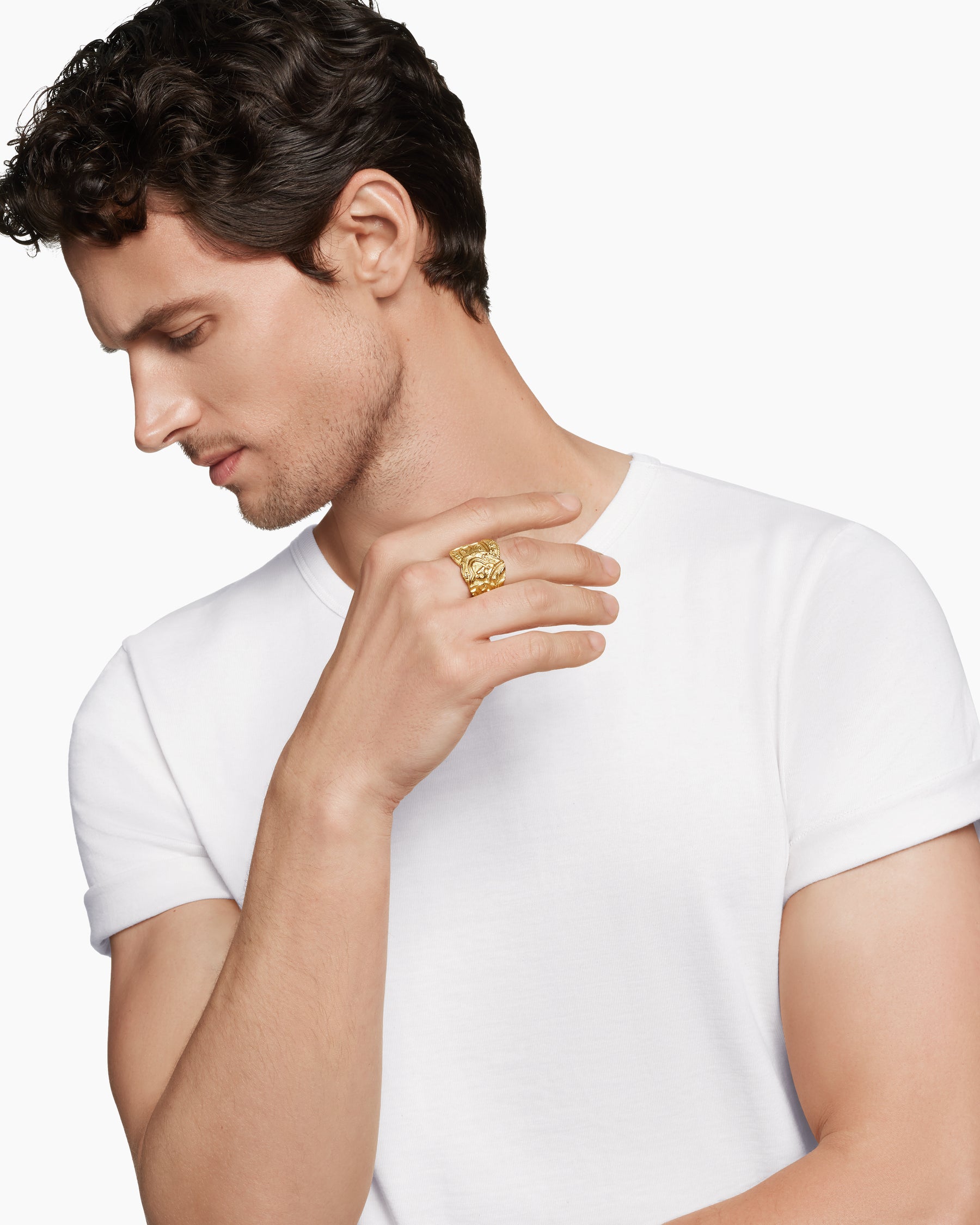 Alternative view of Shipwreck Signet Ring in 18K Yellow Gold, 24mm