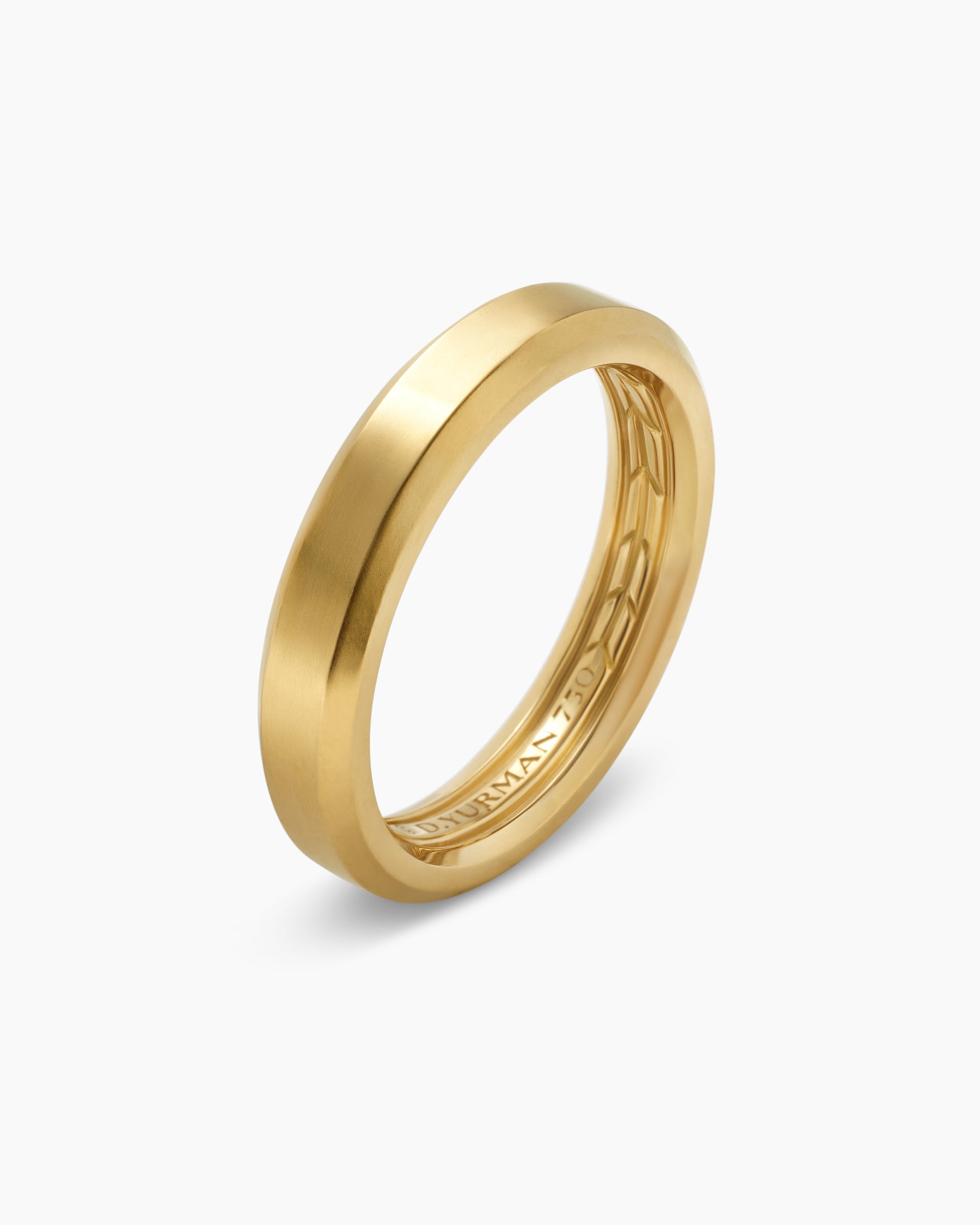 Beveled Band Ring in 18K Yellow Gold, 4mm - Image 3