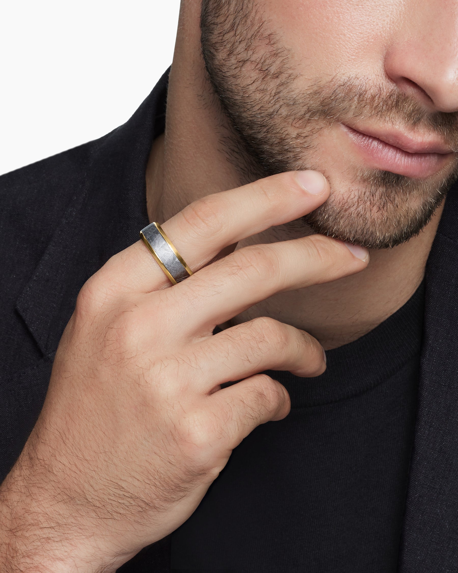 Beveled Band Ring in 18K Yellow Gold with Meteorite, 8.5mm - Image 7
