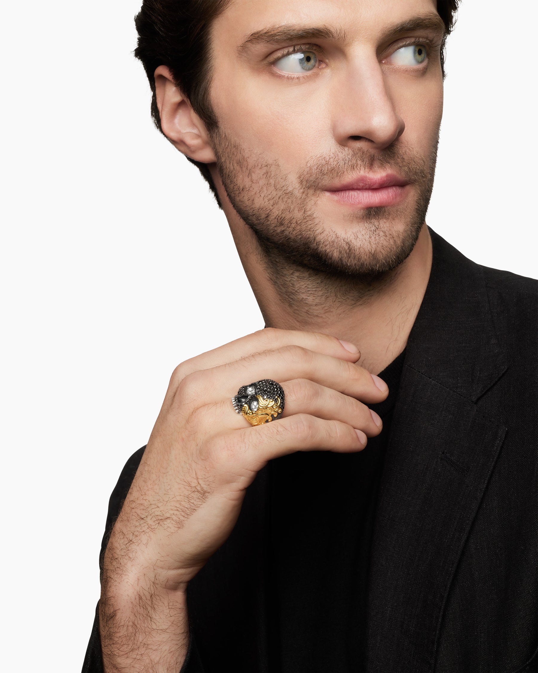 Alternative view of Waves Skull Ring in Sterling Silver with 18K Yellow Gold and Diamonds, 26mm