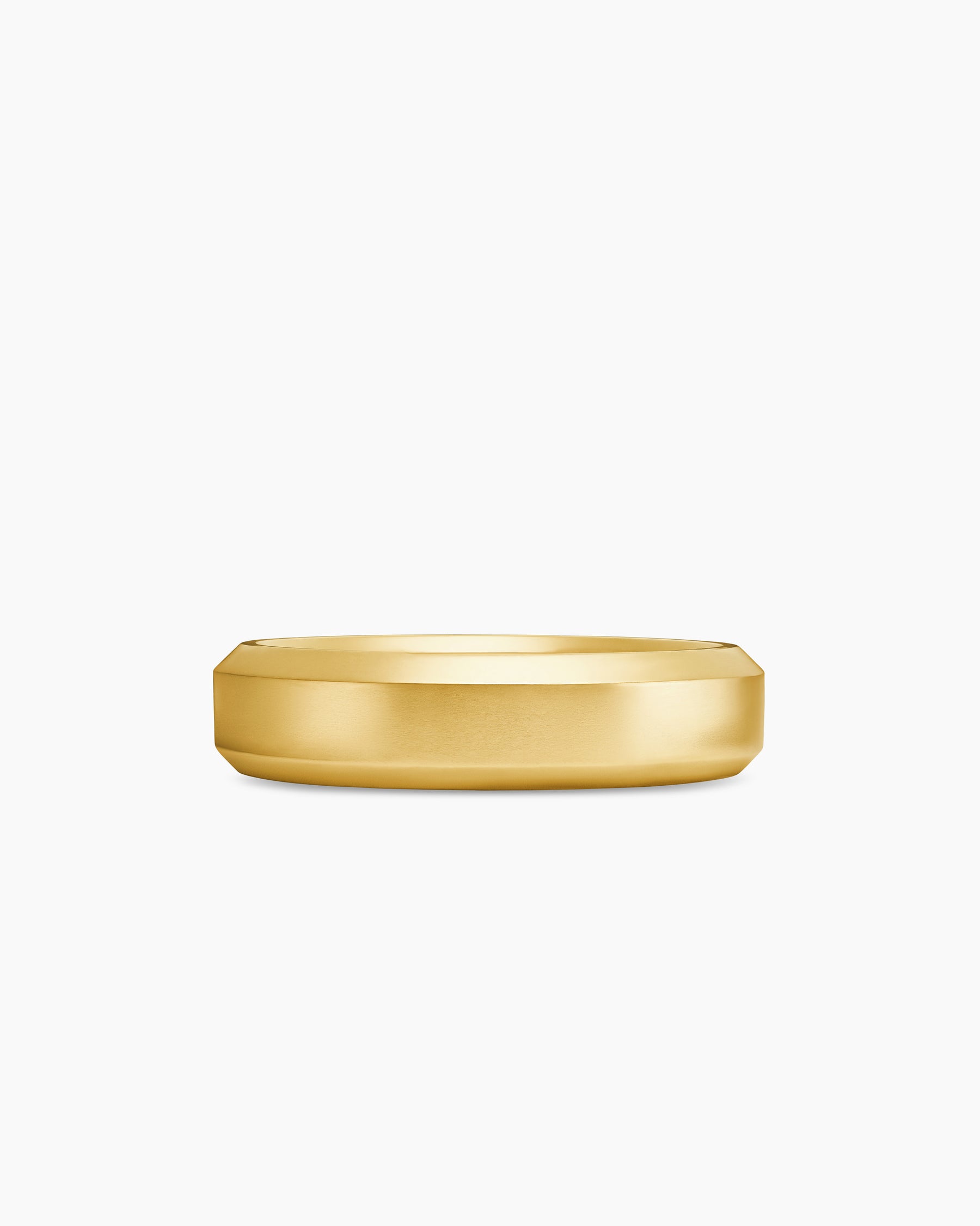 Beveled Band Ring in 18K Yellow Gold, 6mm - Image 4