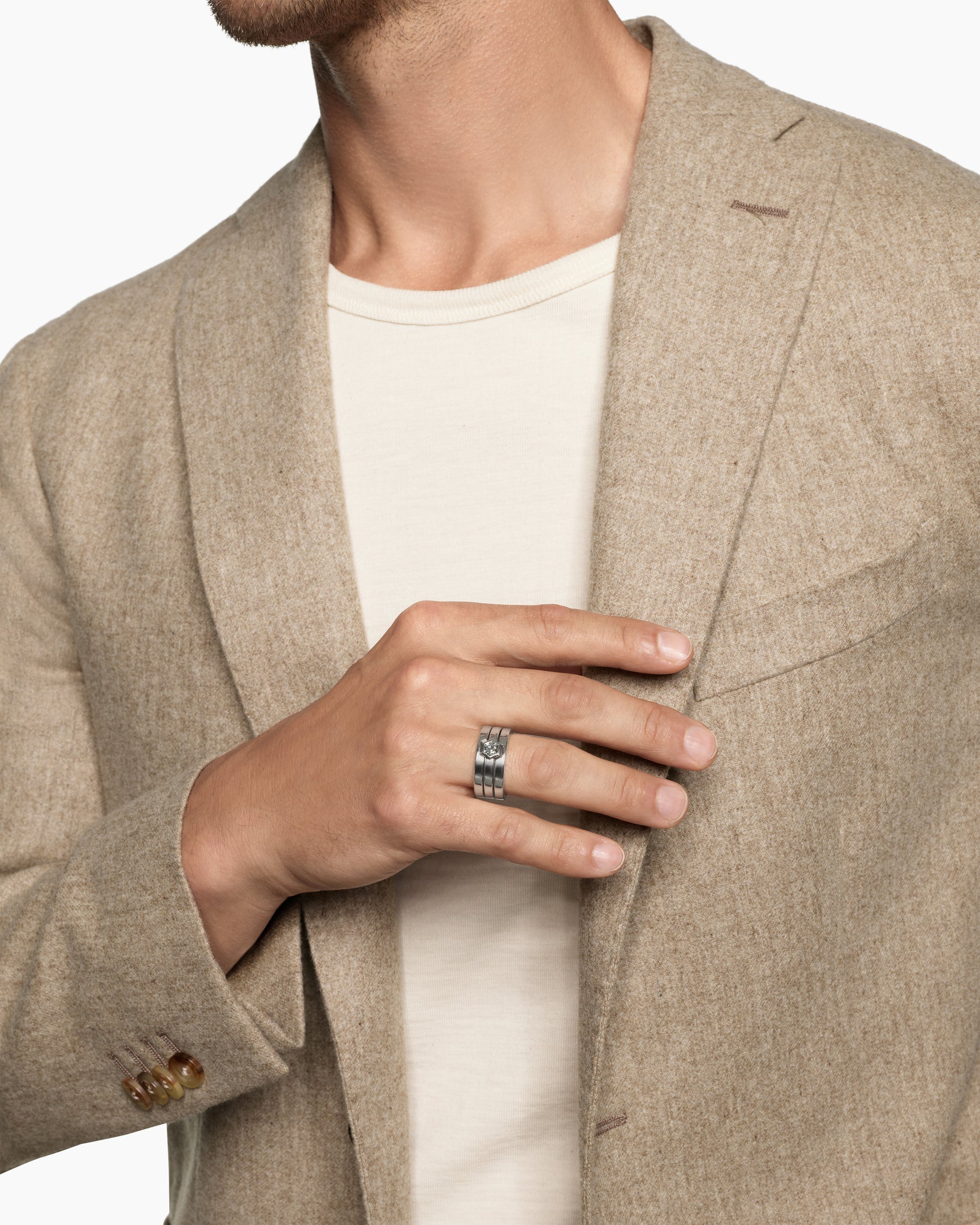 Alternative view of Nesting Band Ring in Platinum with Center Diamond, 10mm