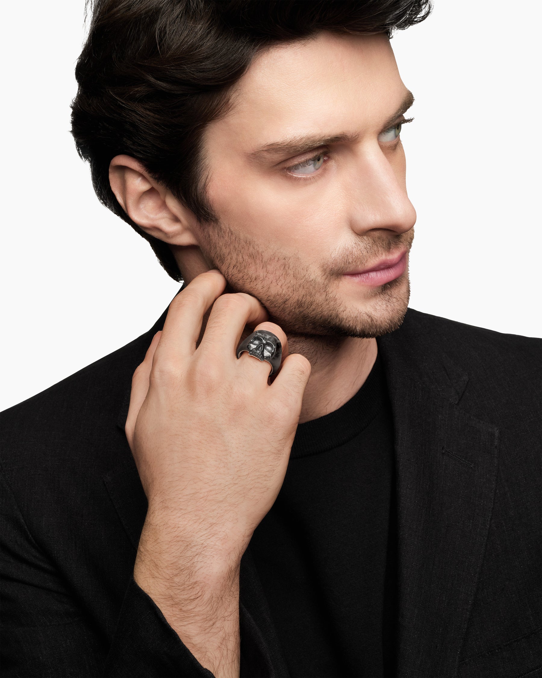 Memento Mori Skull Ring in 18K Yellow Gold with Forged Carbon, 22mm - Image 7