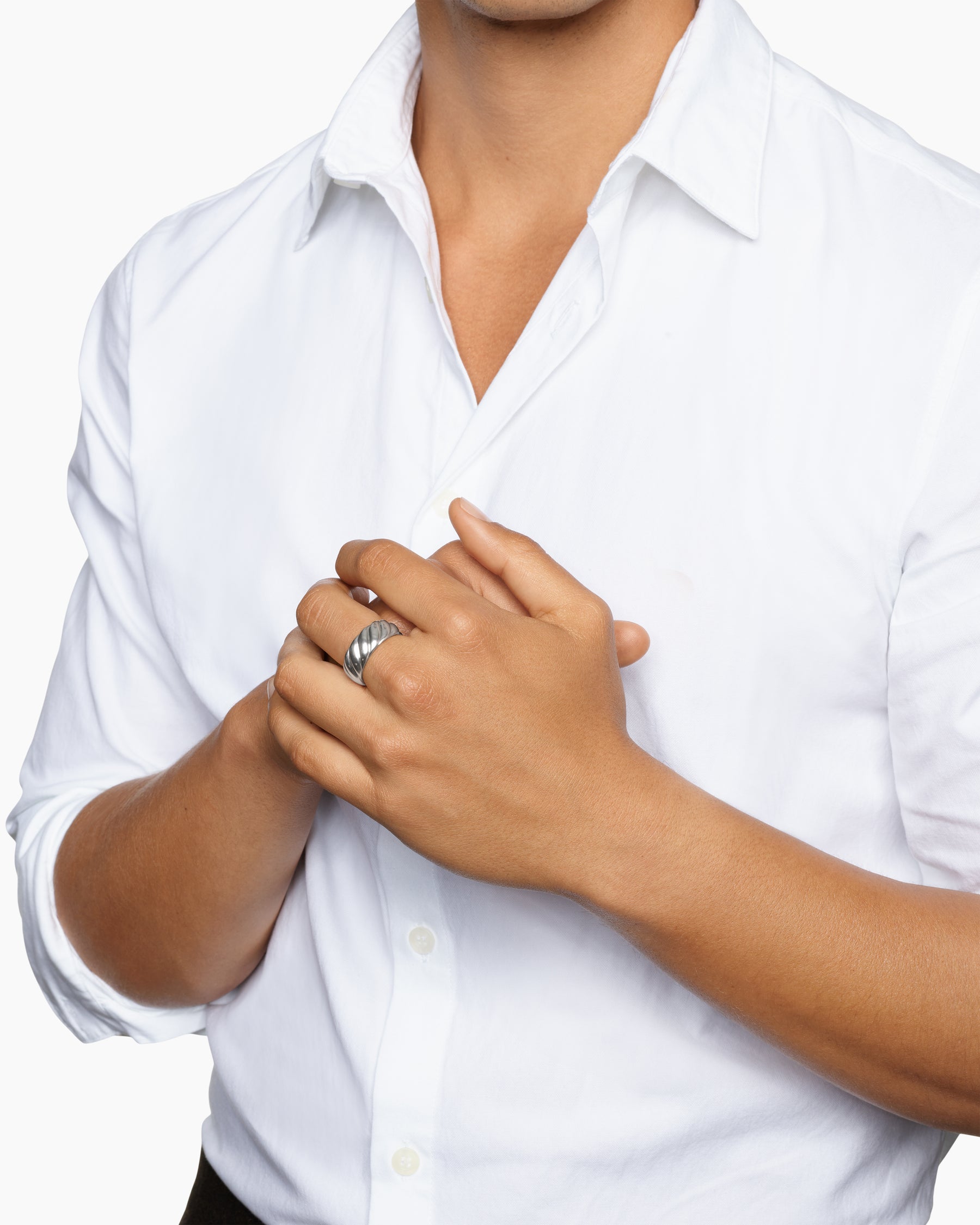 Alternative view of Sculpted Cable Band Ring in 18K White Gold, 9mm