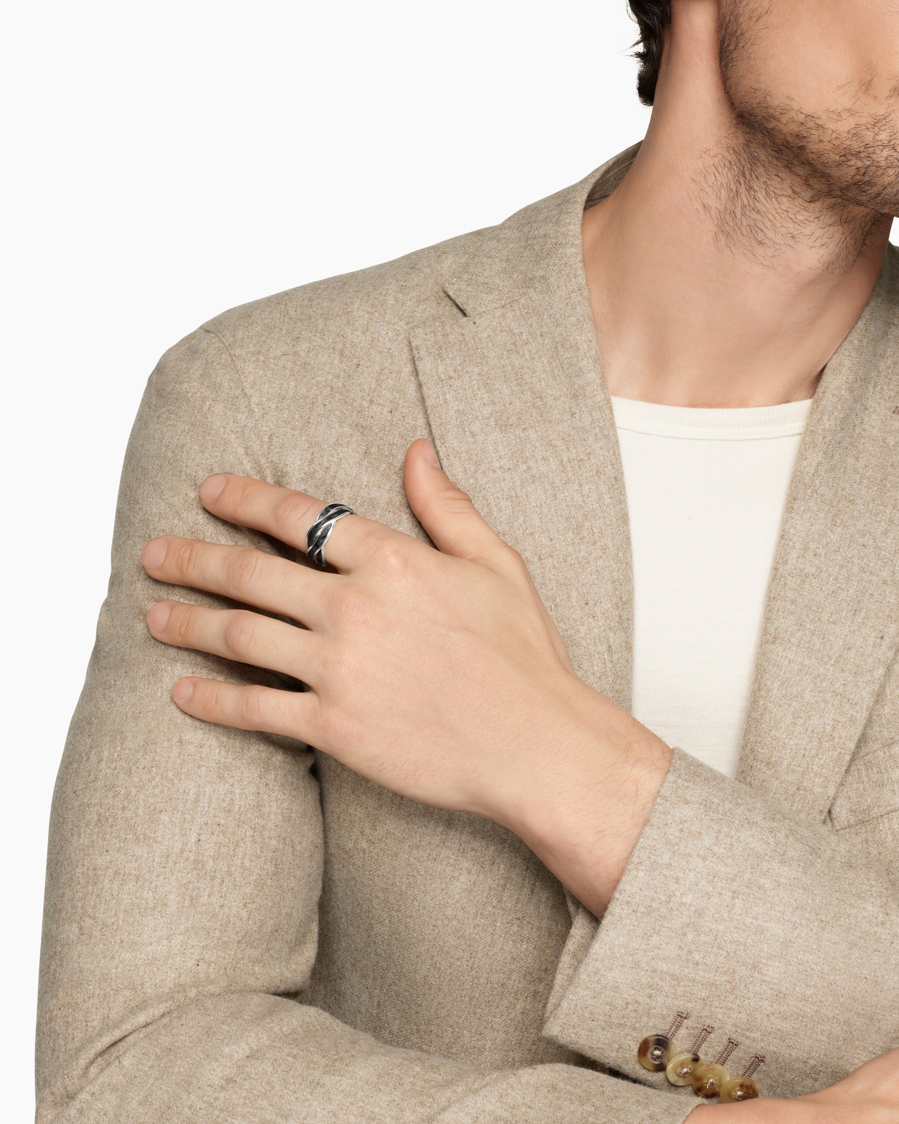 Alternative view of DY Helios Band Ring in 18K White Gold with Forged Carbon, 9mm