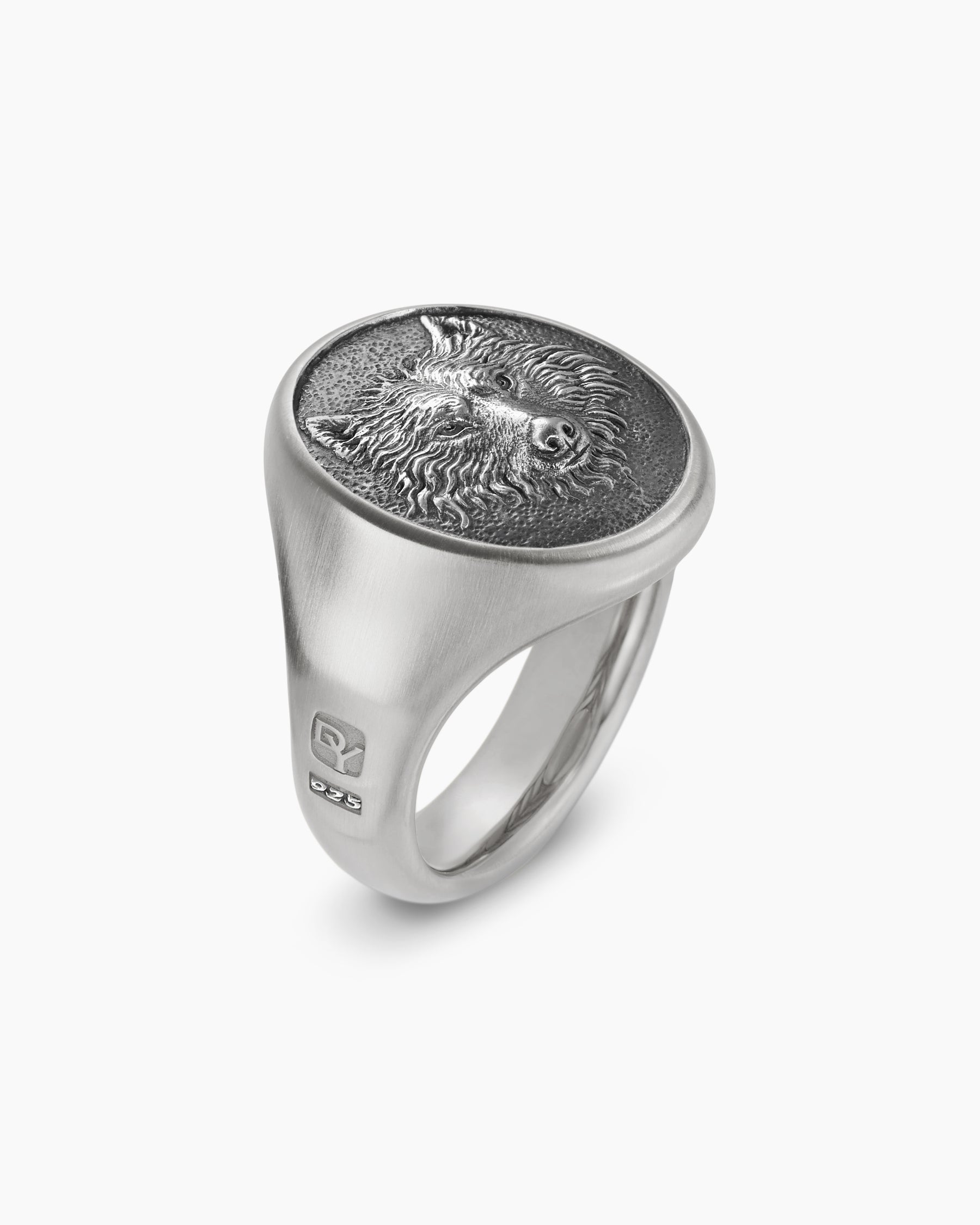 Petrvs Wolf Signet Ring in Sterling Silver, 21.5mm - Image 3