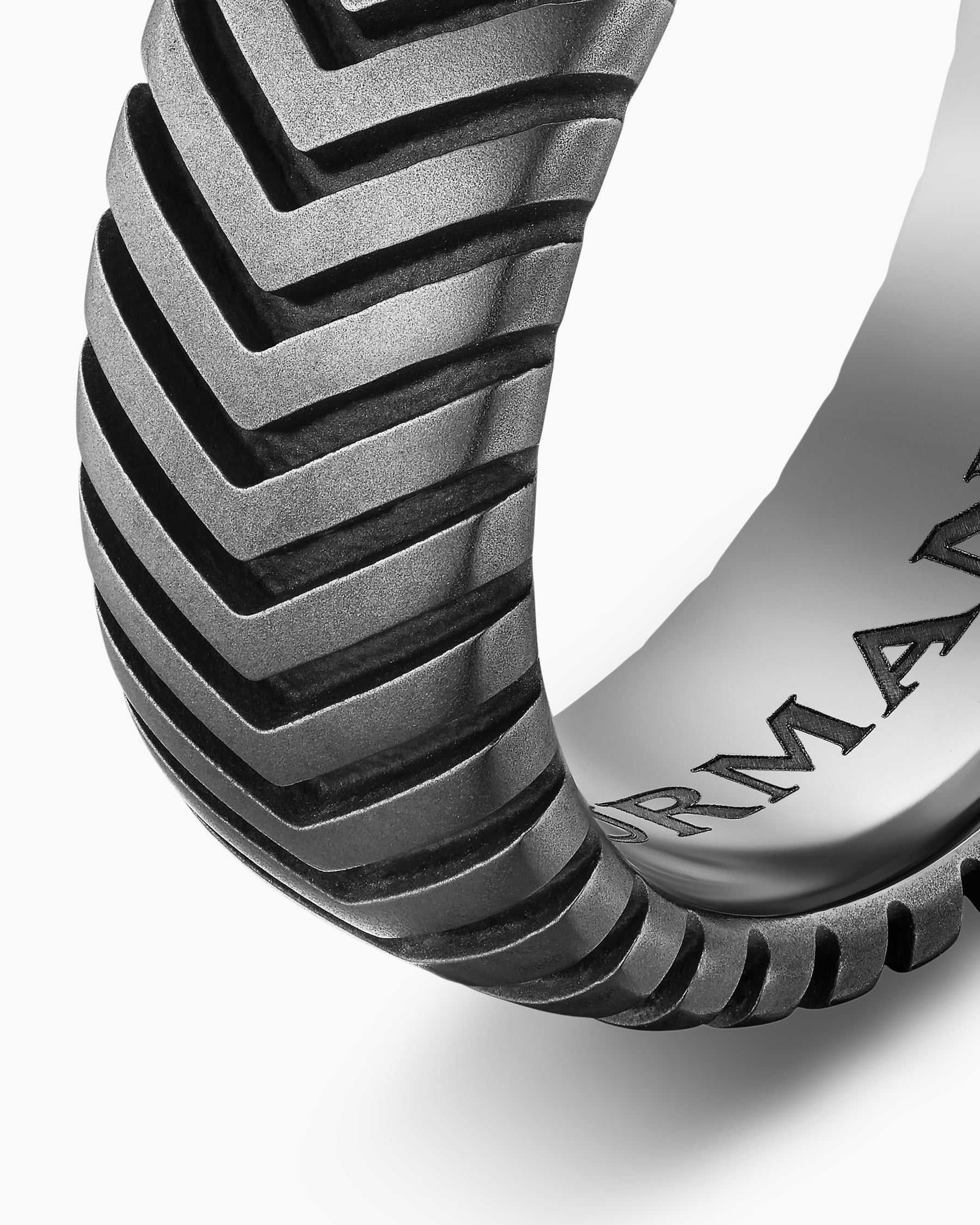 Chevron Band Ring in Anthracite Titanium, 8mm - Image 6