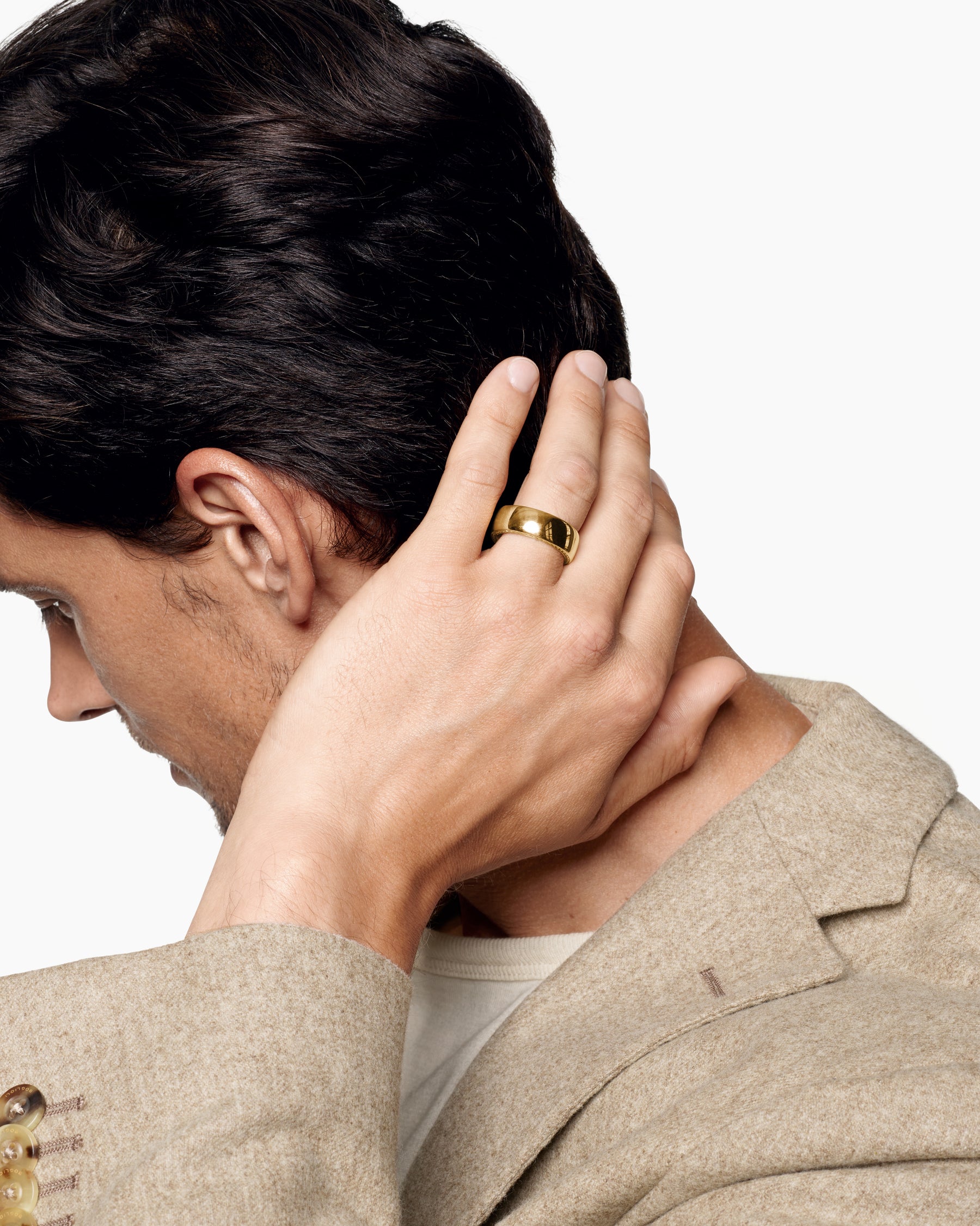 Alternative view of Streamline Band Ring in 18K Yellow Gold, 8mm