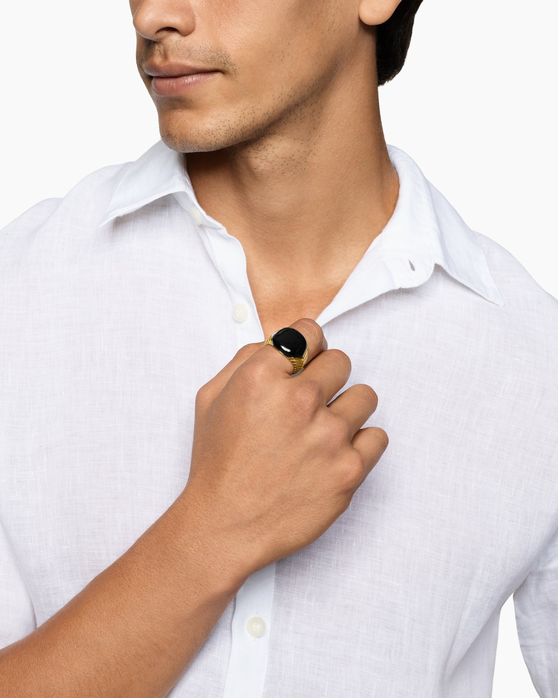 Alternative view of Chevron Signet Ring in 18K Yellow Gold with Black Onyx, 18mm