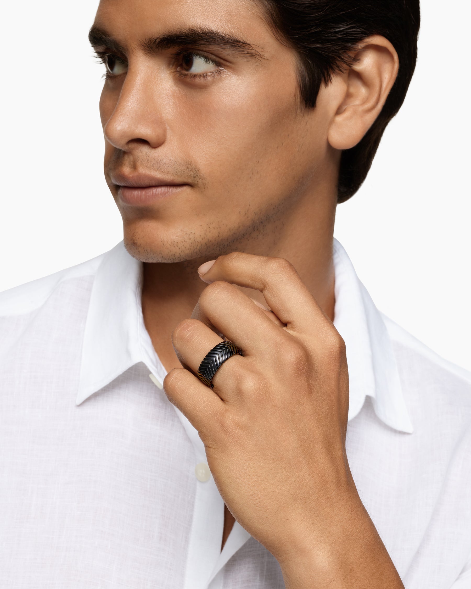 Alternative view of Chevron Band Ring in Black Titanium, 10mm