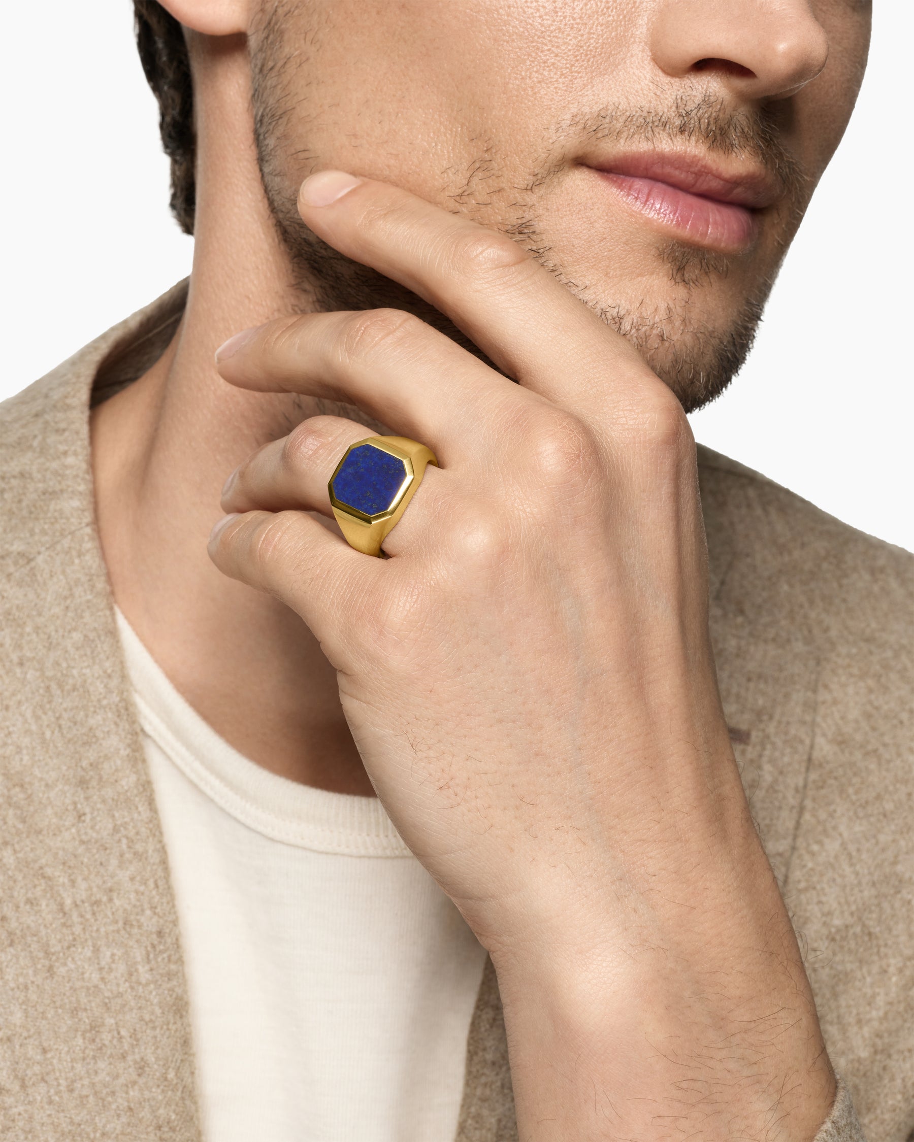 Alternative view of Streamline Signet Ring in 18K Yellow Gold with Lapis, 18mm