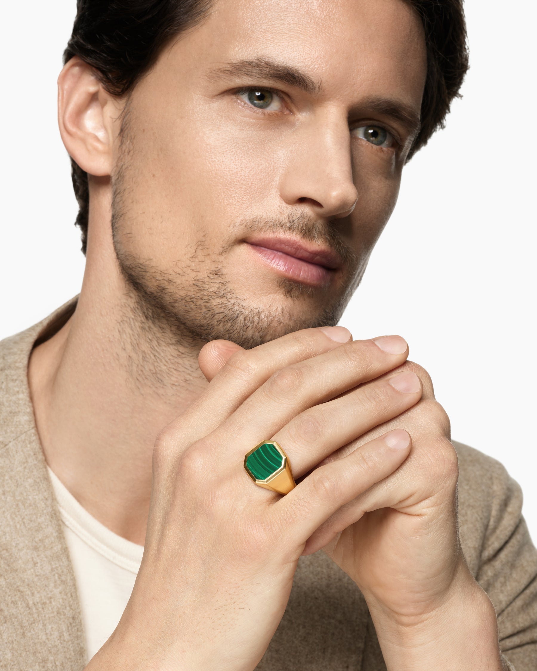 Alternative view of Streamline Signet Ring in 18K Yellow Gold with Malachite, 18mm