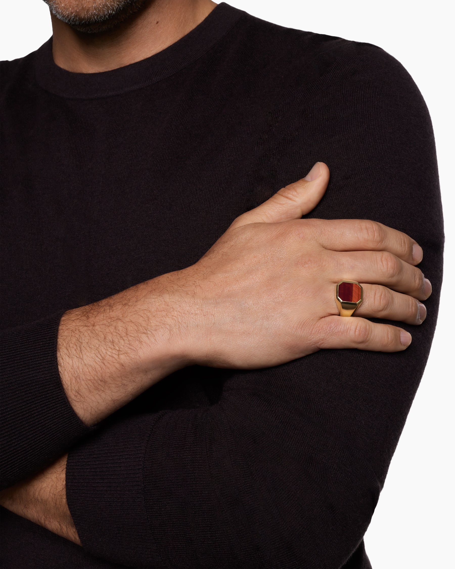 Alternative view of Streamline Signet Ring in 18K Yellow Gold with Red Tiger's Eye, 18mm