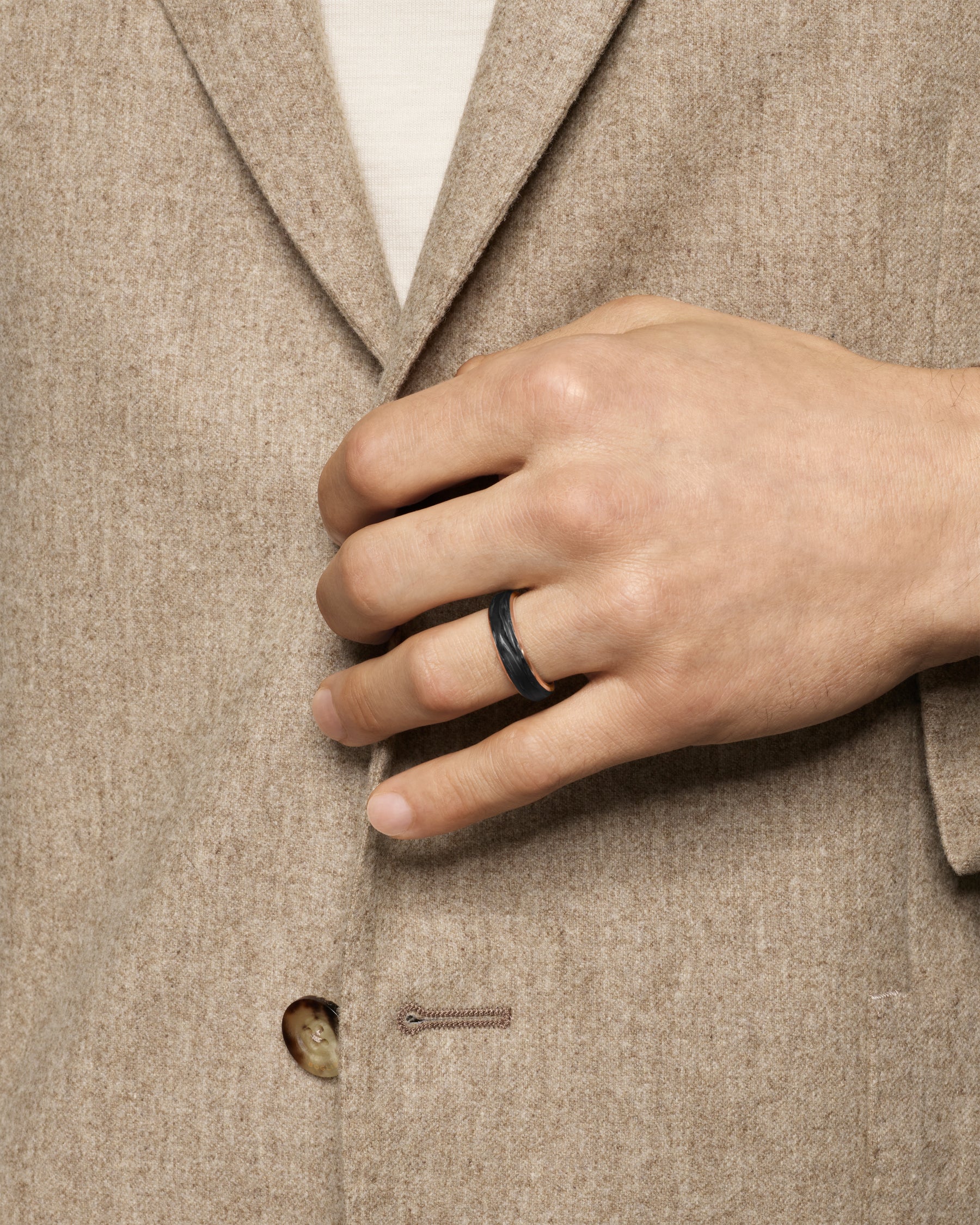 Alternative view of Streamline Band Ring in 18K Rose Gold with Forged Carbon, 6mm