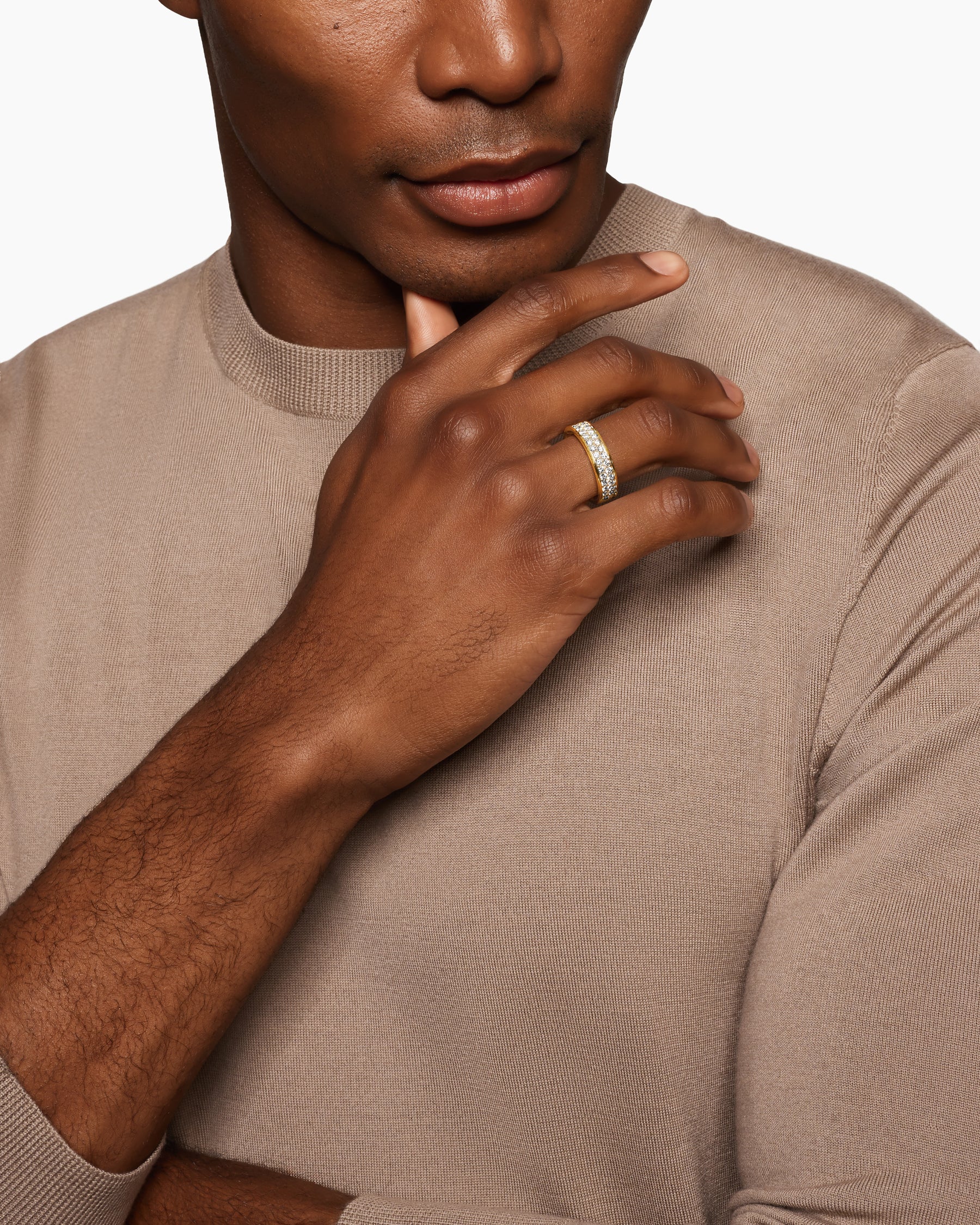 Alternative view of Streamline Band Ring in 18K Yellow Gold with Diamonds, 6.2mm